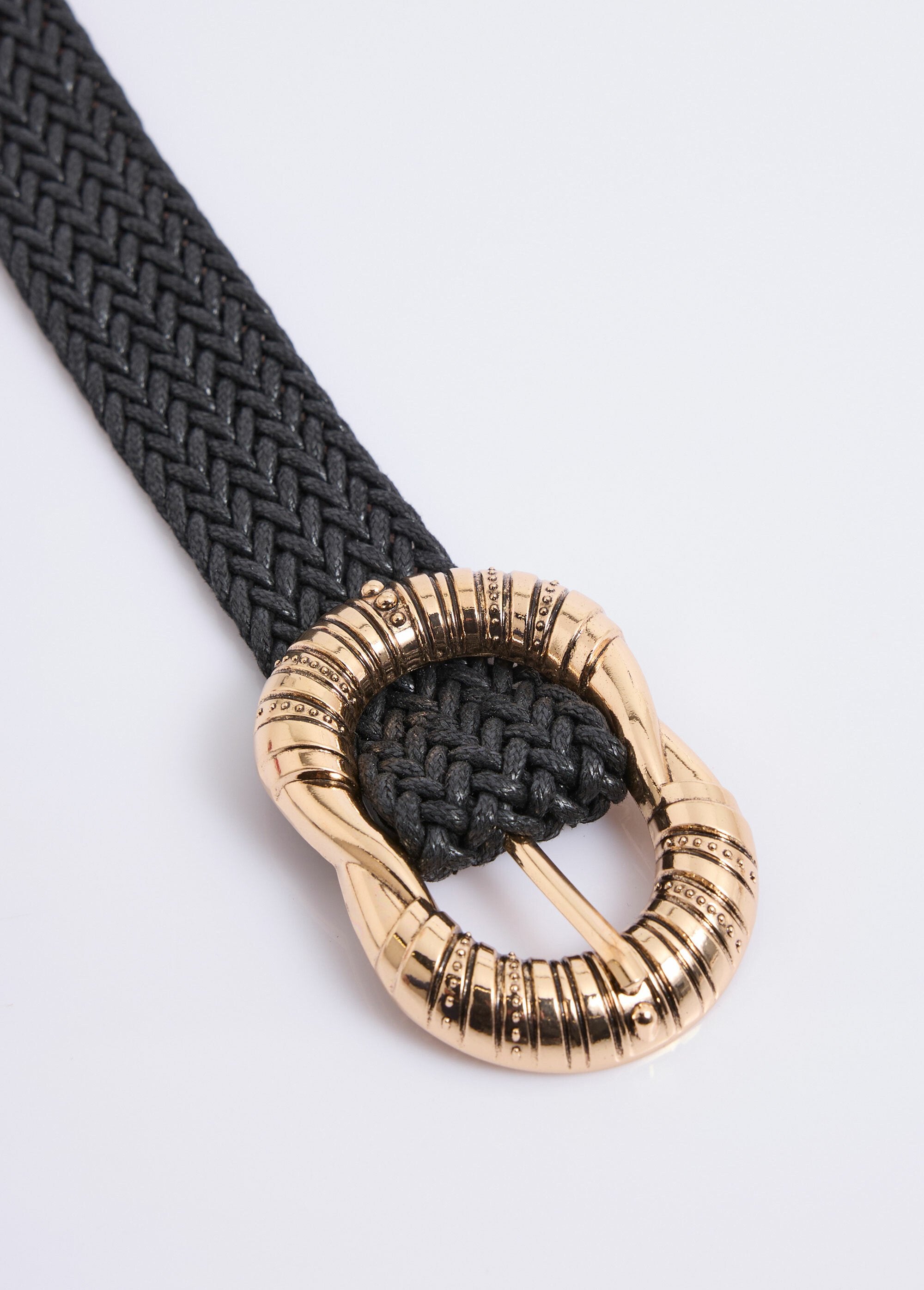 Braided_belt_with_metallic_buckle_Black_DE1_slim