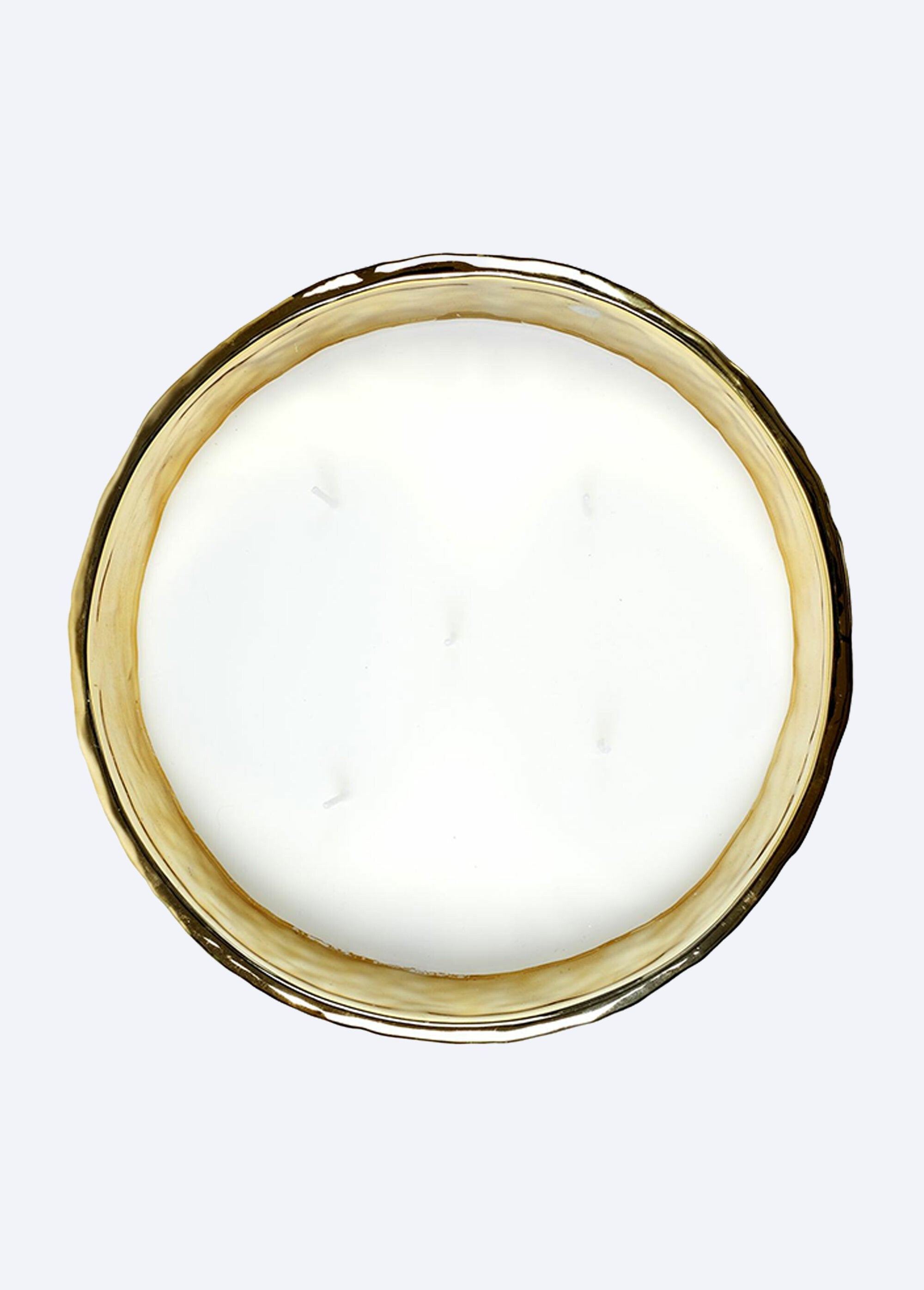 Scented_candle_in_a_hammered_metal_container_5_wicks_DE1_slim