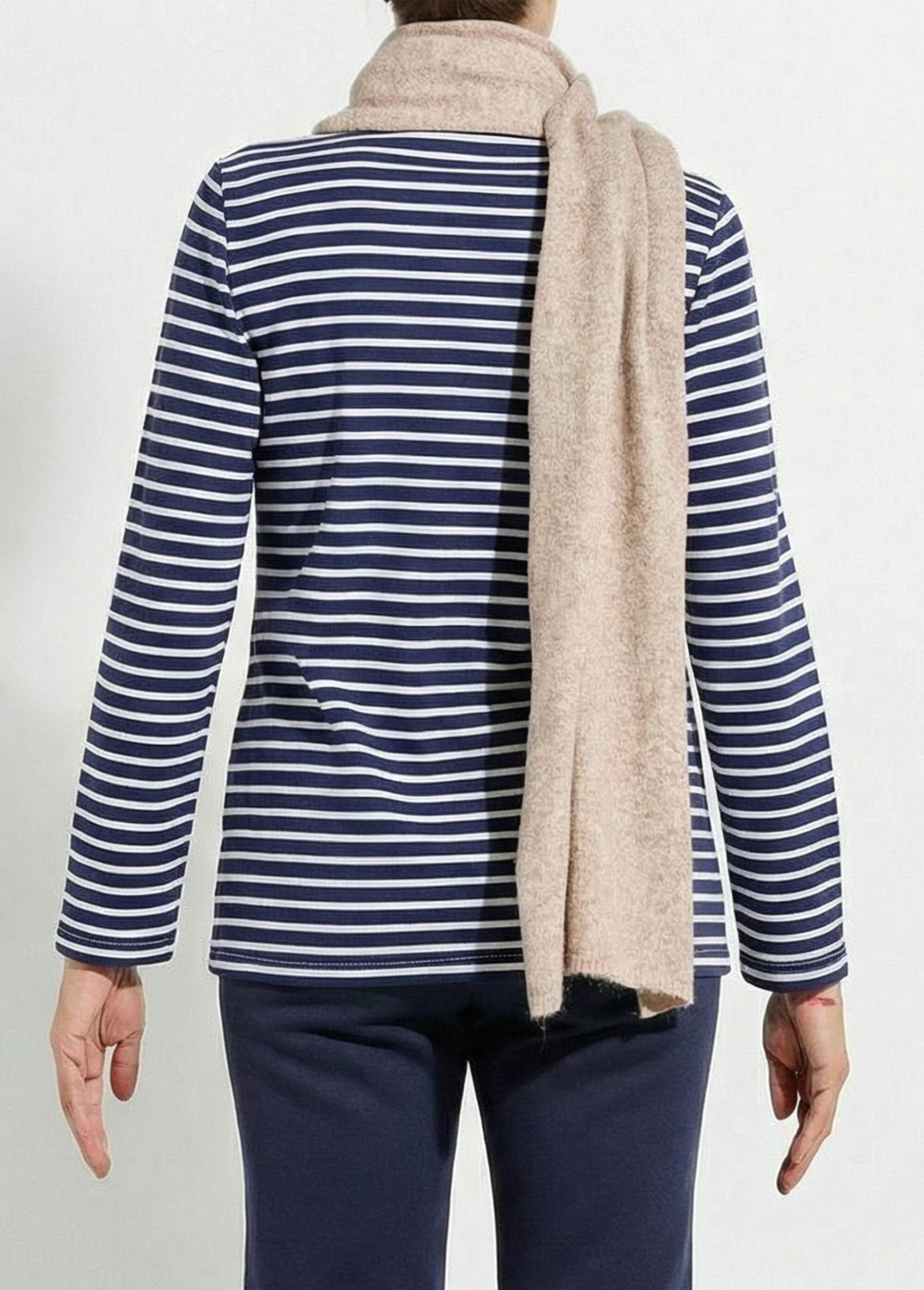 Warm_knitted_scarf_with_wool_Beige_china_DO1_slim