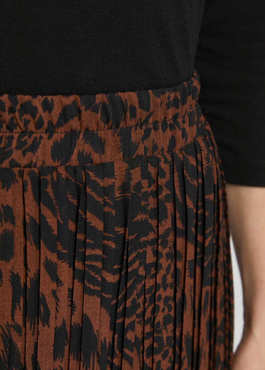 Printed_pleated_voile_mid-length_skirt_Leopard_print_DE1_slim
