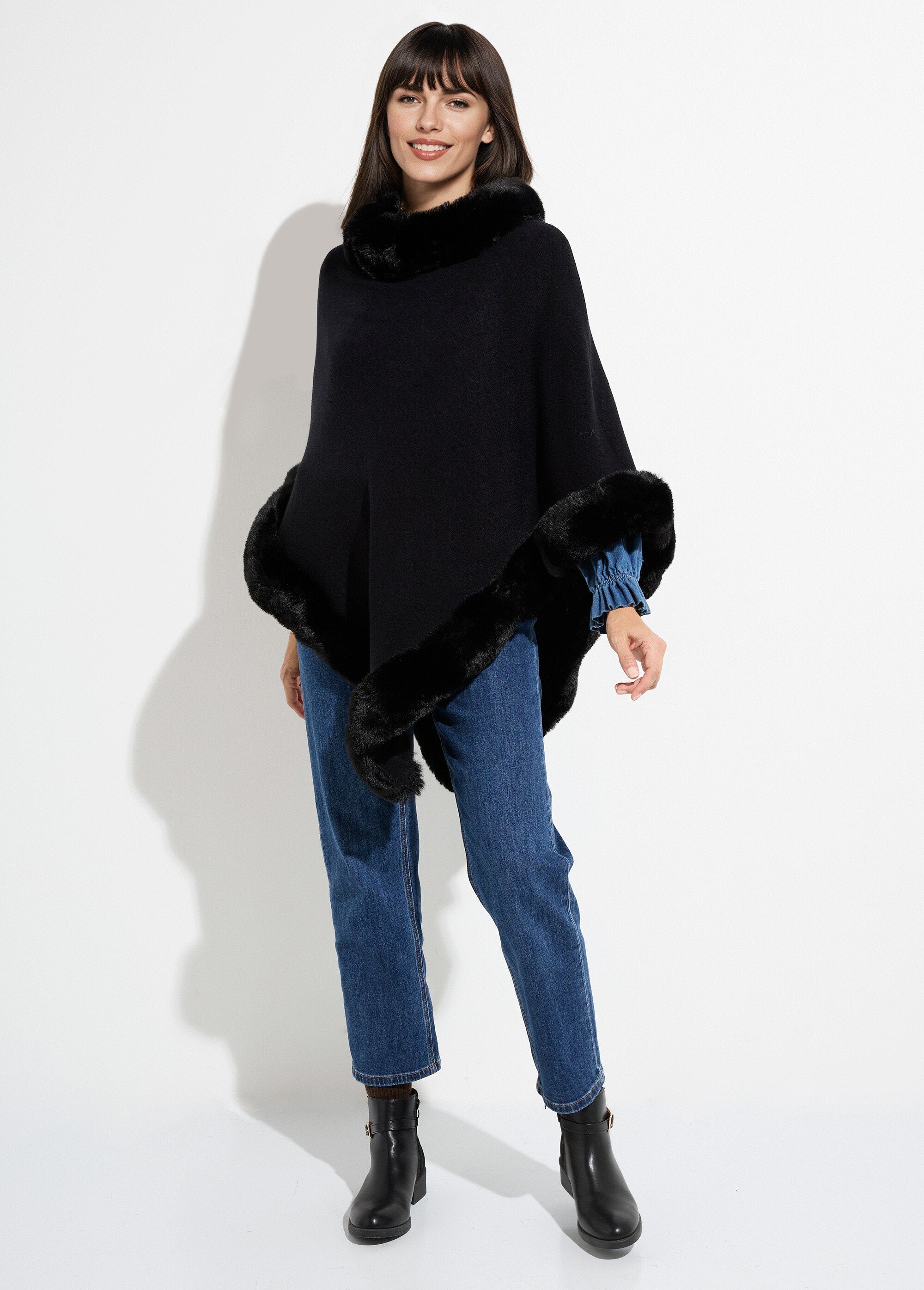 Cape_sweater,_tone-on-tone_fur_trim_Black_SF1_slim