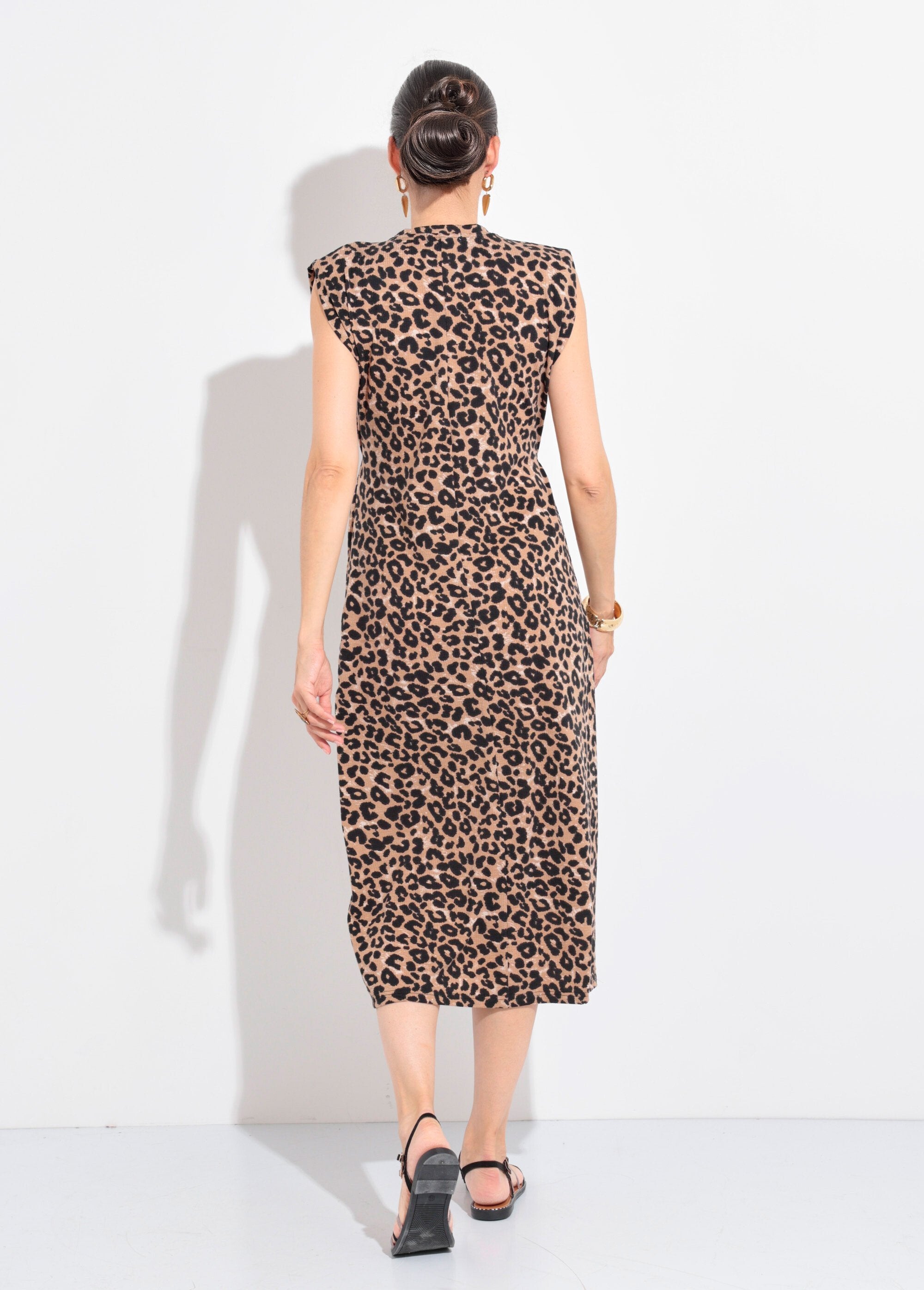 Long_leopard_round_neck_T-shirt_dress_Leopard_DO1_slim