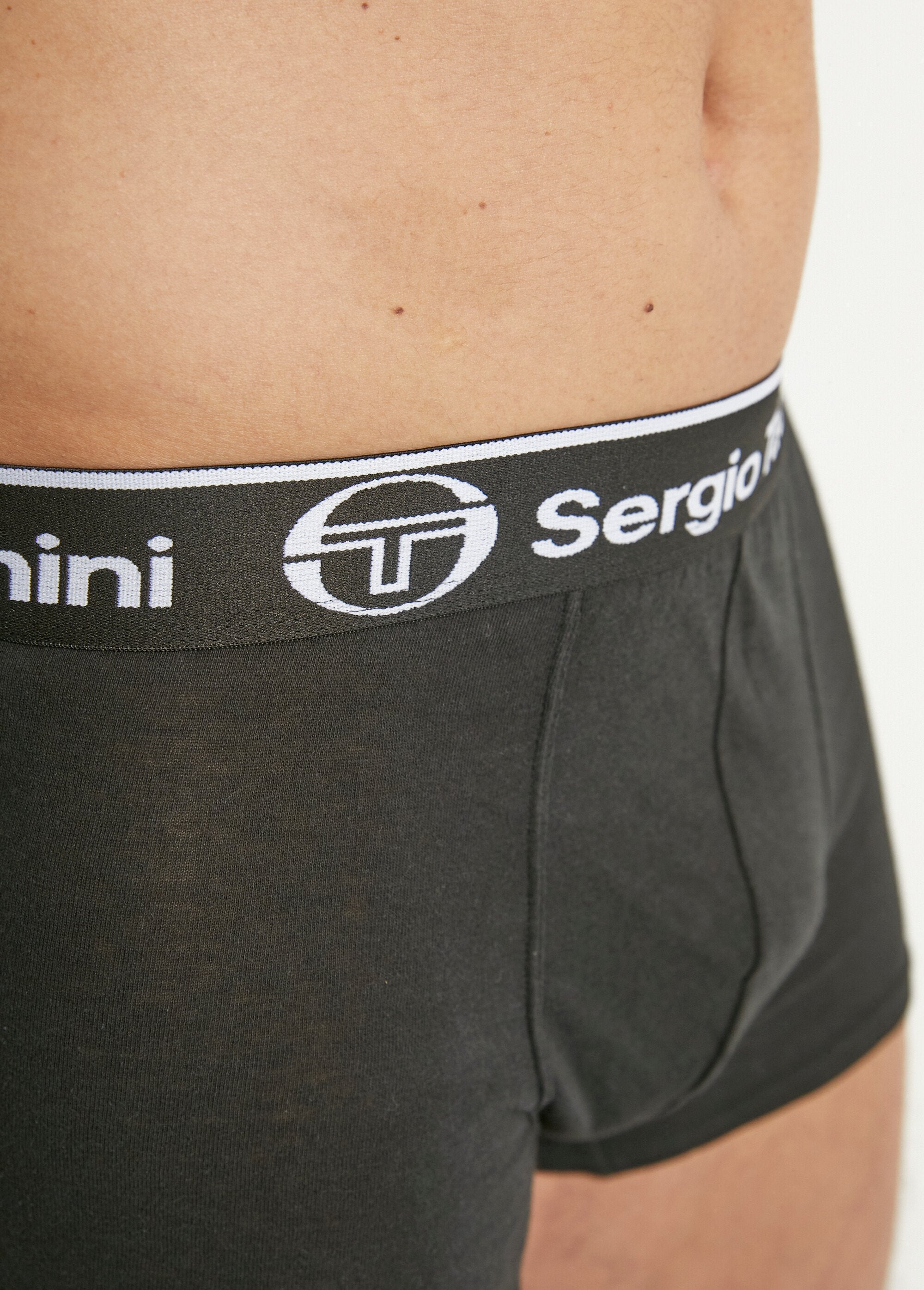 Boxer_shorts_+_3_pairs_of_socks_set_Black_DE1_slim