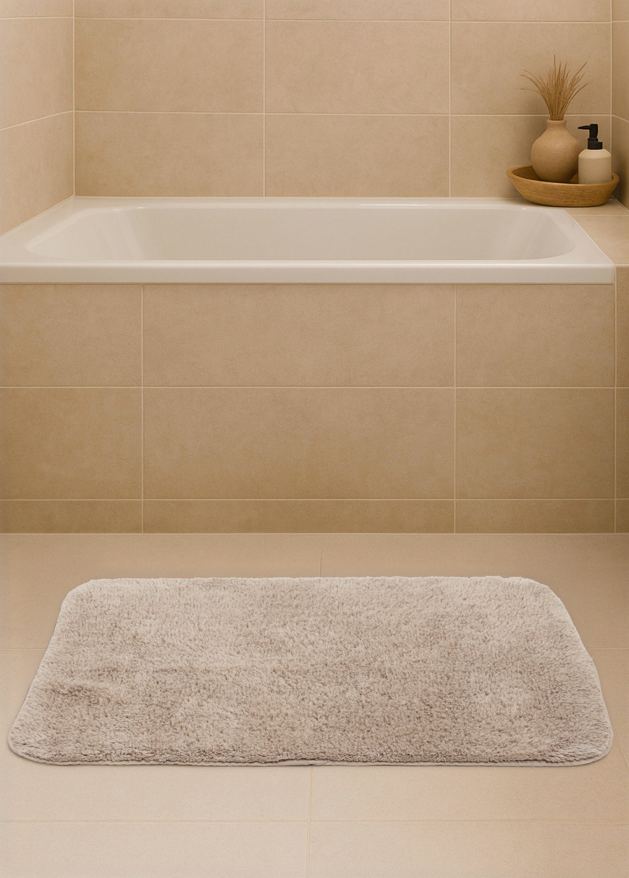 Velvet-feel_bathroom_rug_Cream_SF1_slim