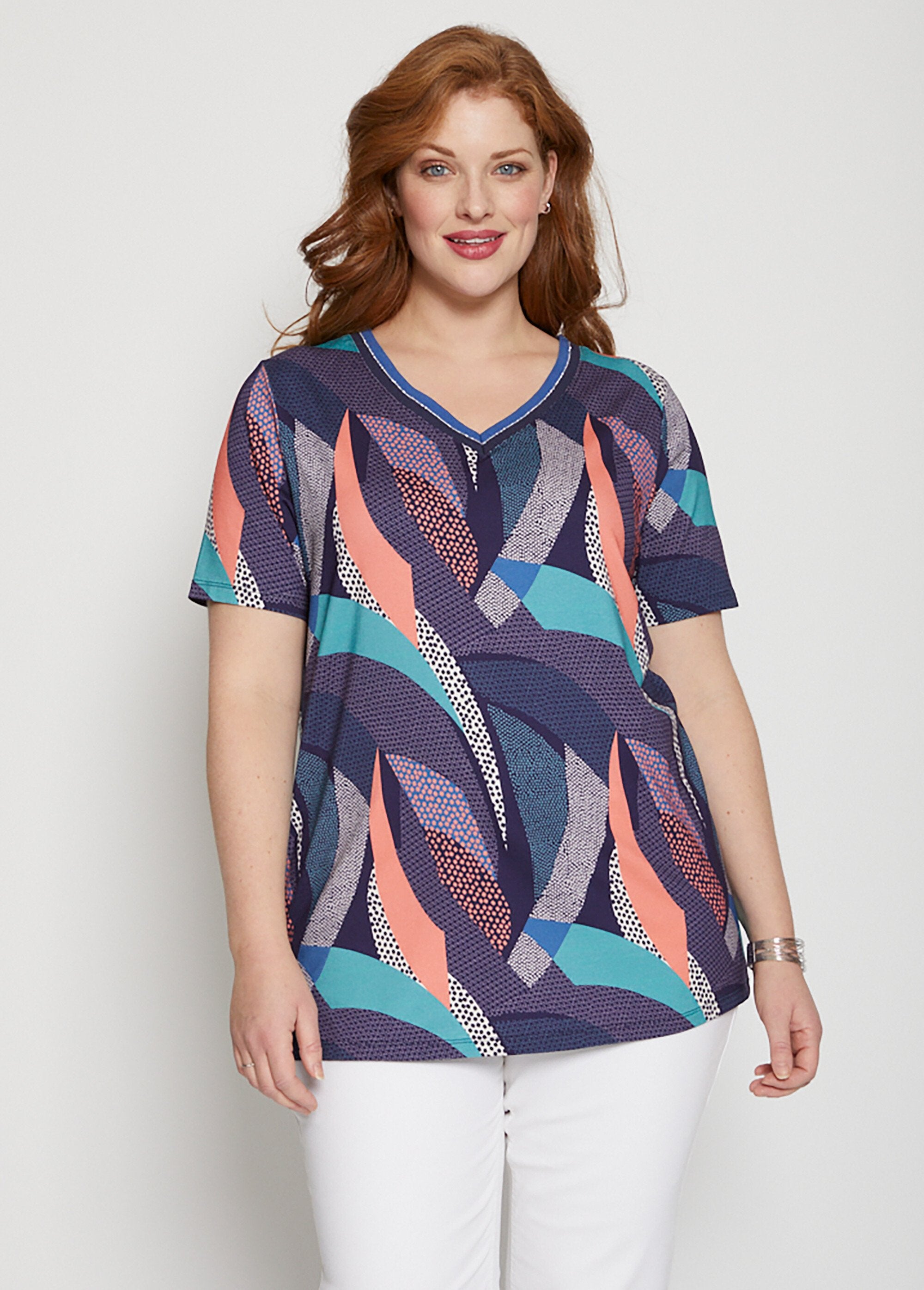 V-neck_jersey_t-shirt_with_iridescent_braid_Blue_and_emerald_FA1_curvy
