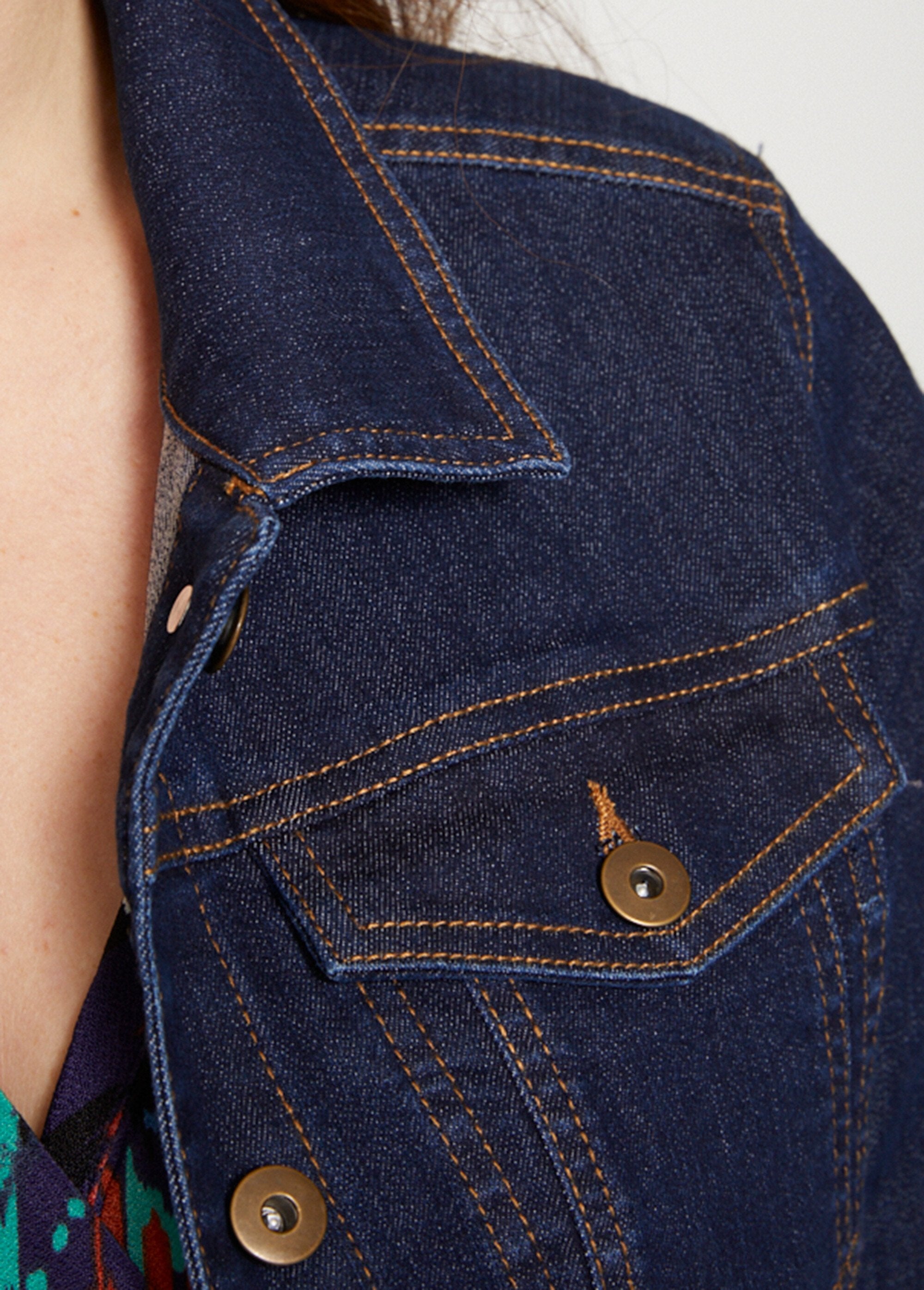 Straight_buttoned_denim_jacket_Indigo_DE1_slim