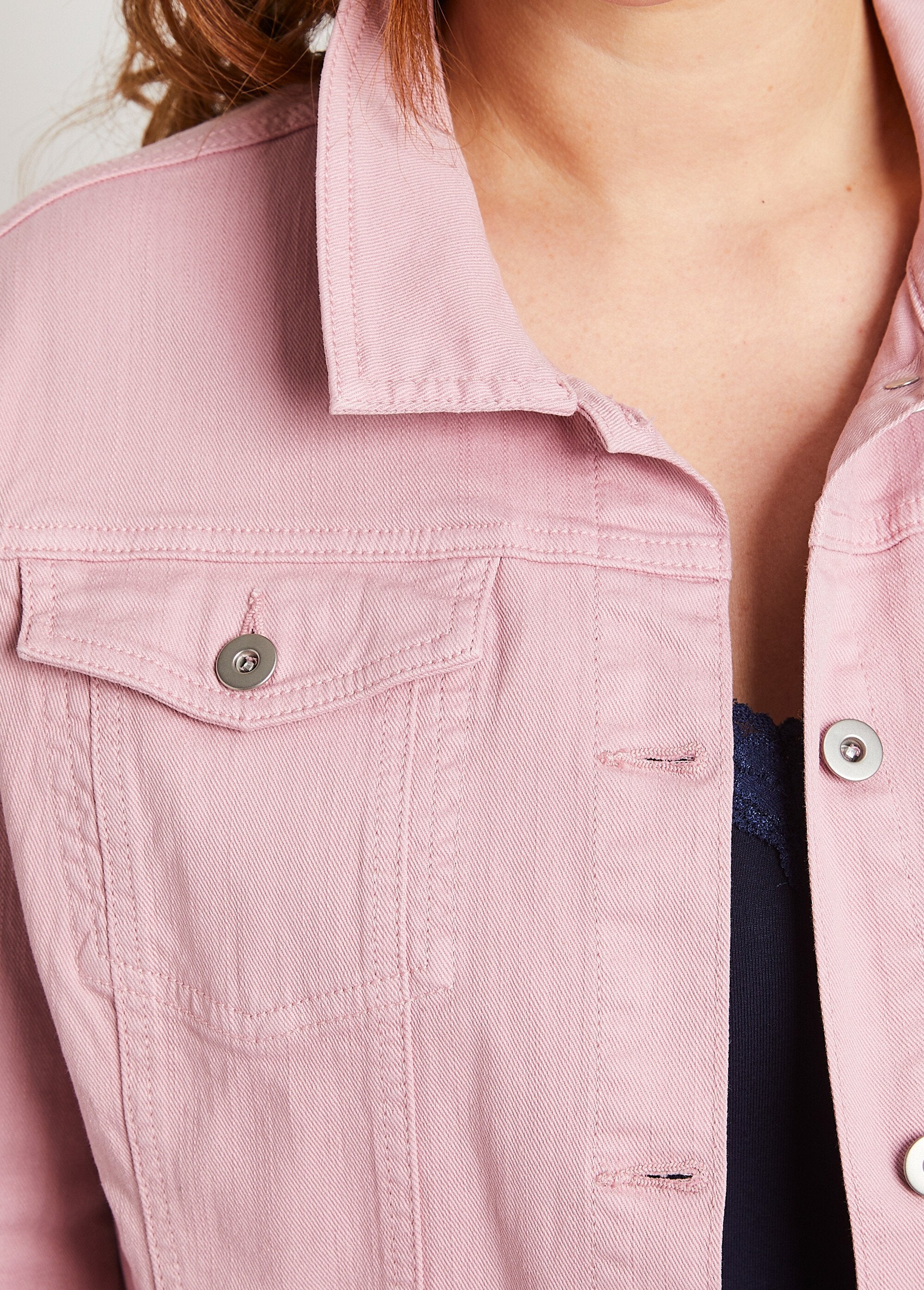 Straight_buttoned_denim_jacket_Pink_DE2_curvy