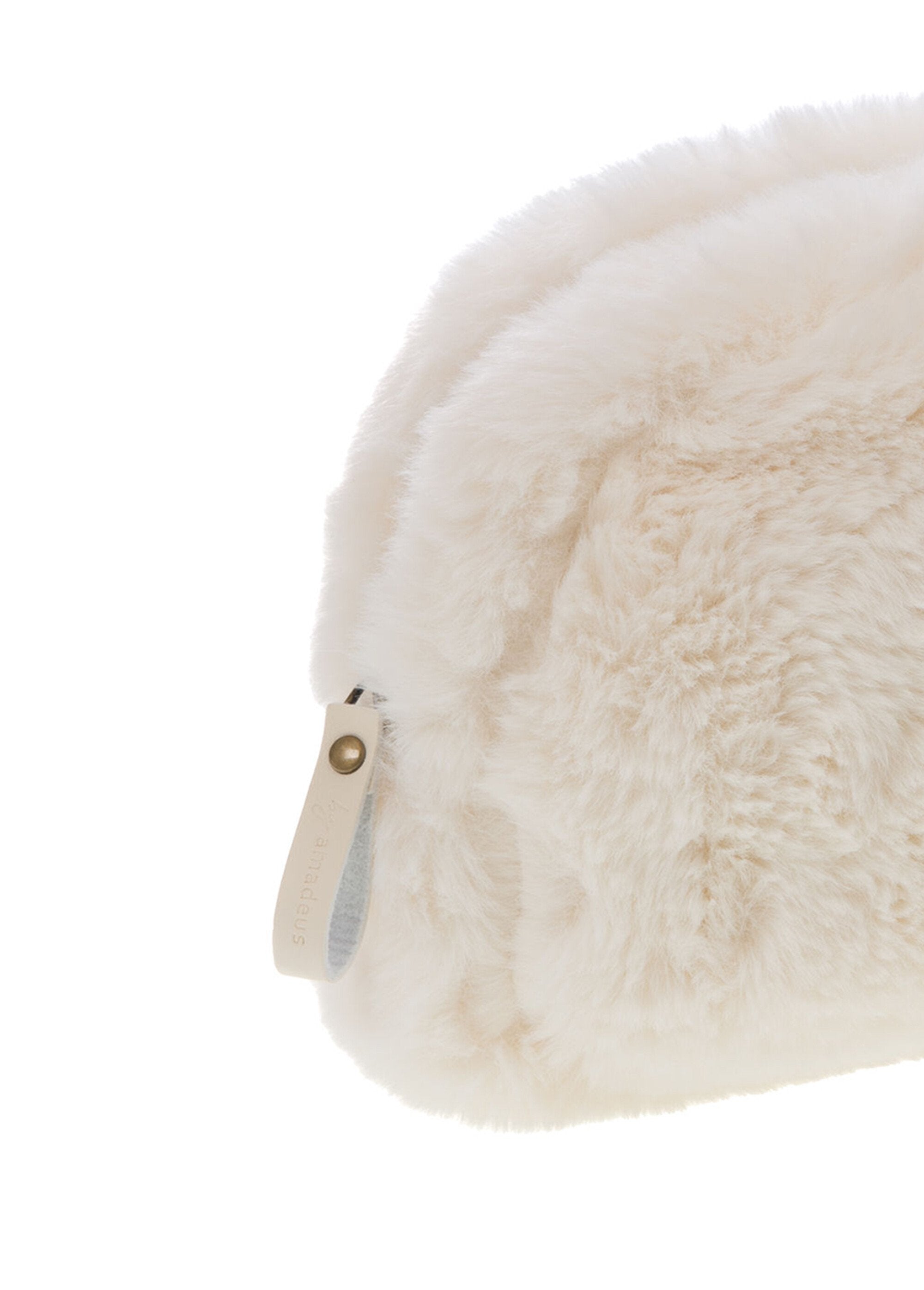 Faux_fur_zipped_pouch,_Cream_DE2_slim