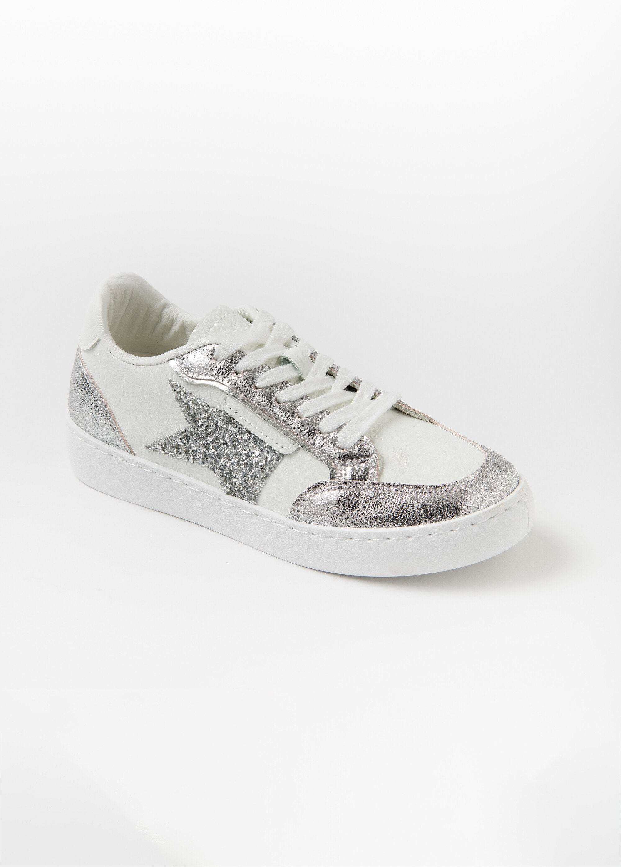 Silver/white_sneakers_with_star_detail_Gray_FA1_slim