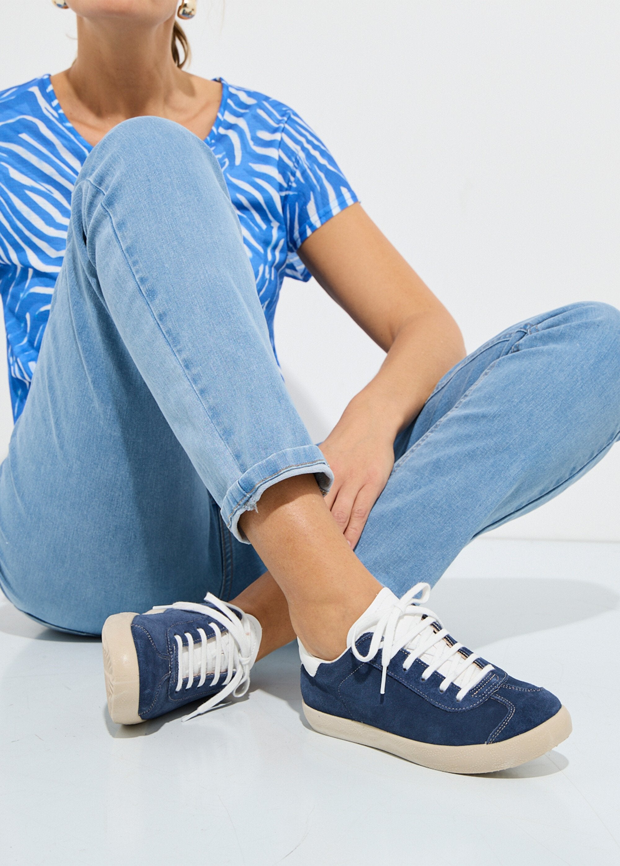 Plain_leather_wedge_sneakers_with_laces_Marine_SF1_slim