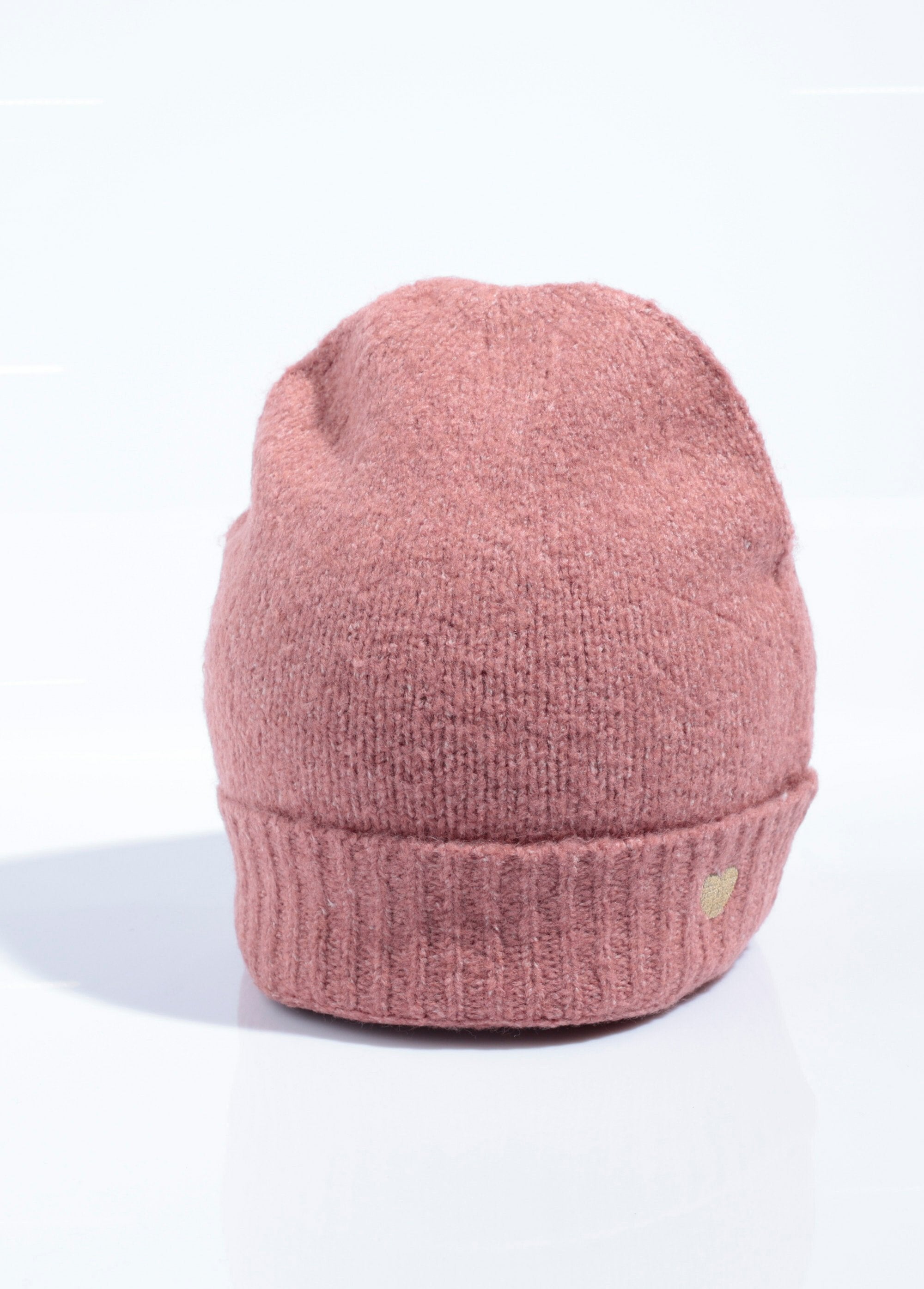 Warm_wool_hat_with_heart_embroidery_Old_pink_FA1_slim