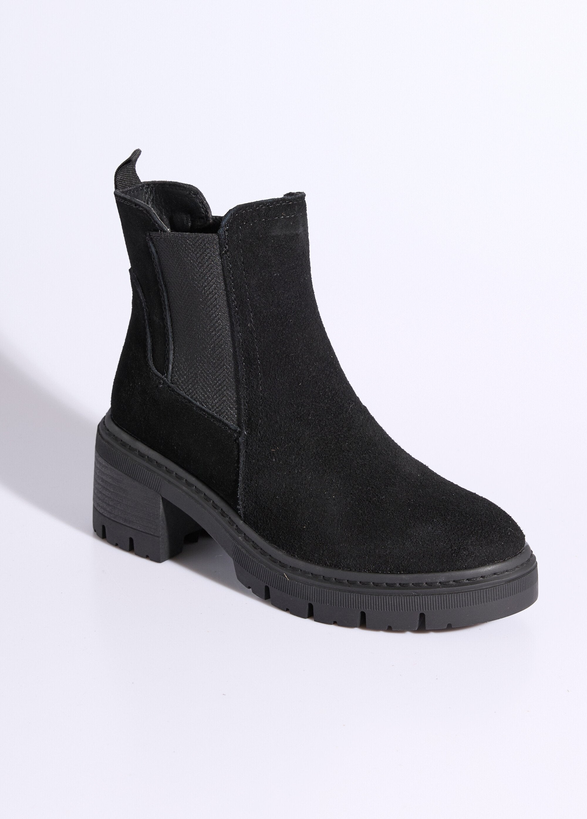 Fancy_elastic_Chelsea_boots_Black_FA1_slim