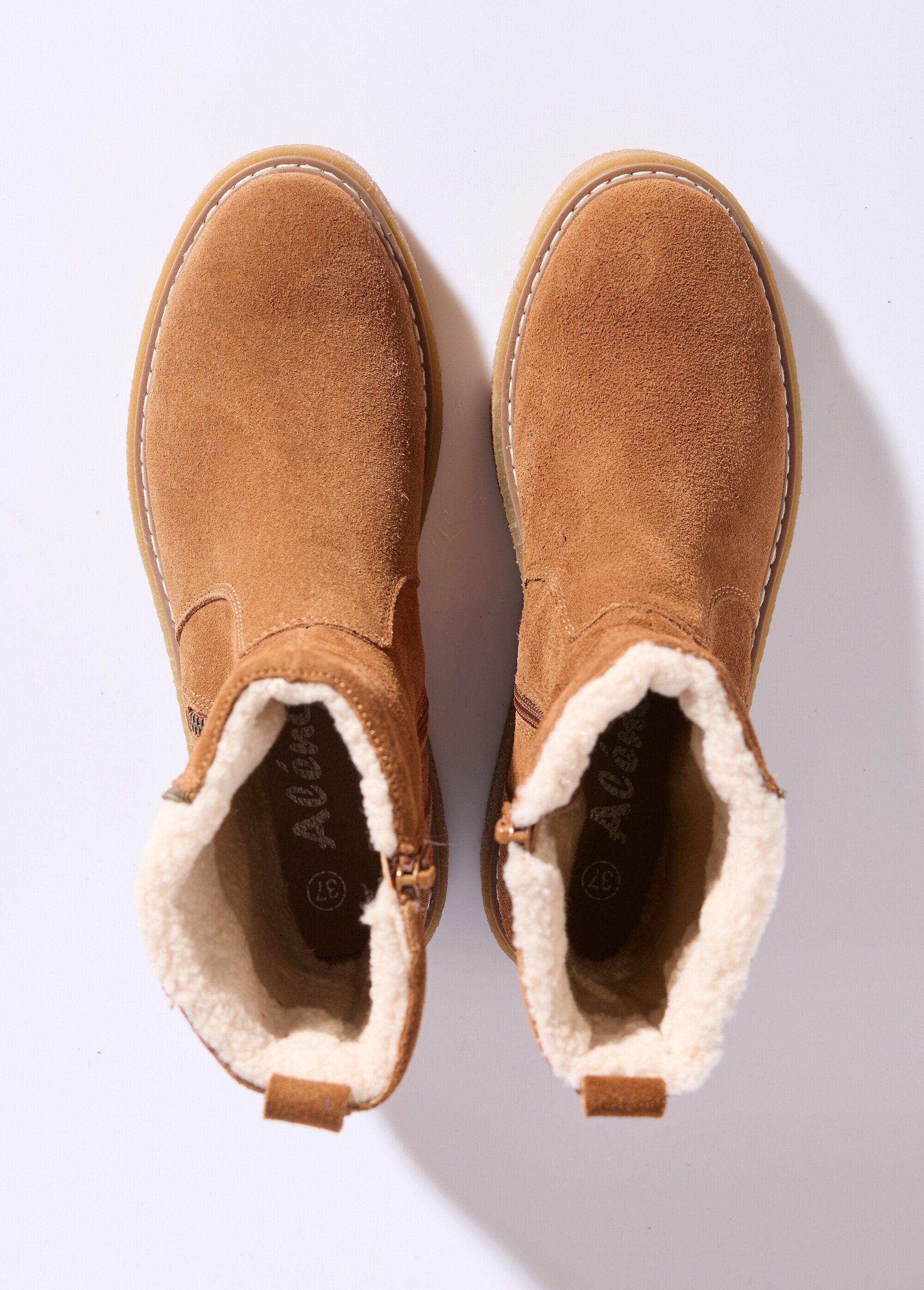 Boots_montantes_cuir,_détails_fourrure_Camel_OV1_slim