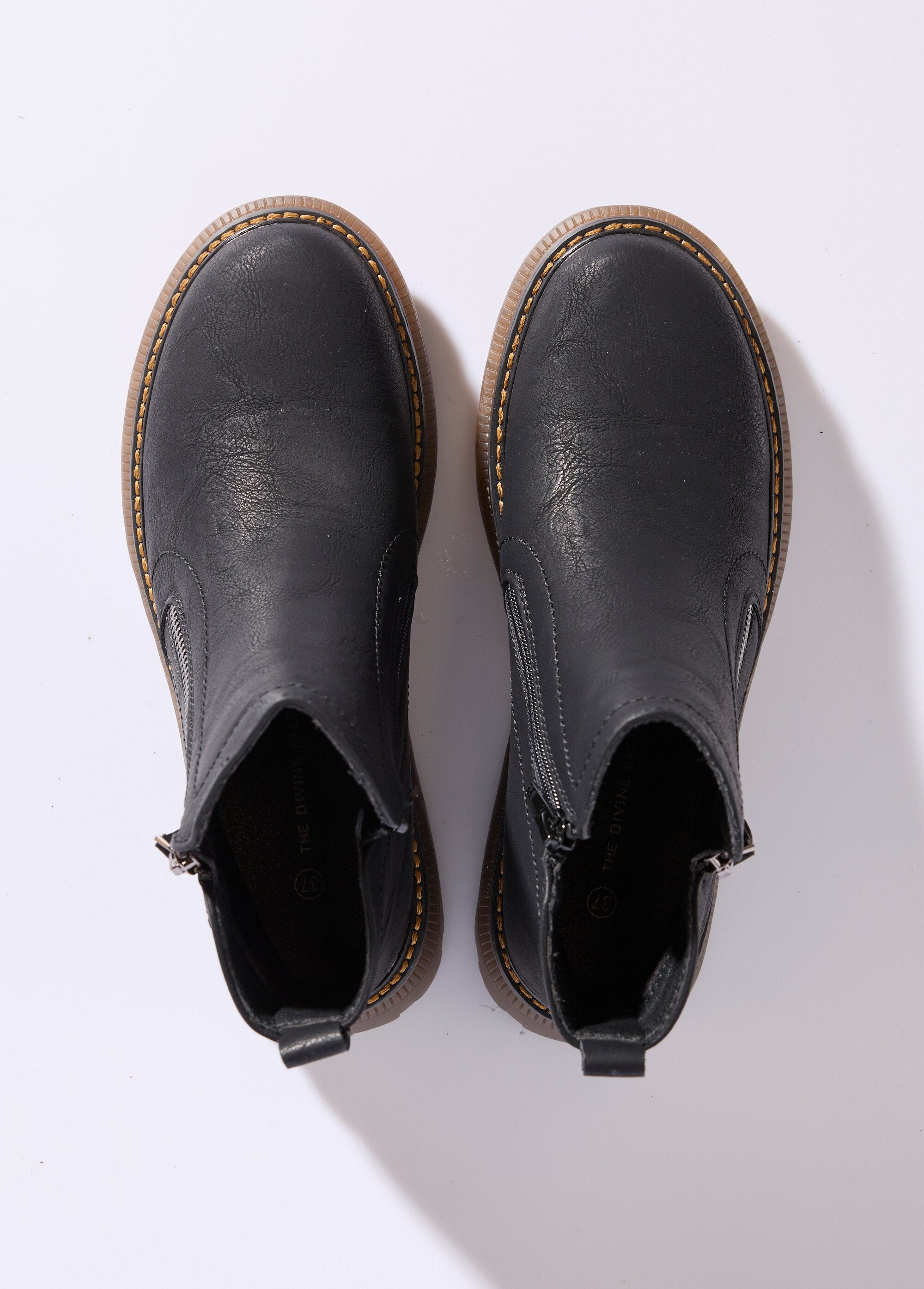 Boots_zippées,_coutures_contrastantes_Noir_OV1_slim