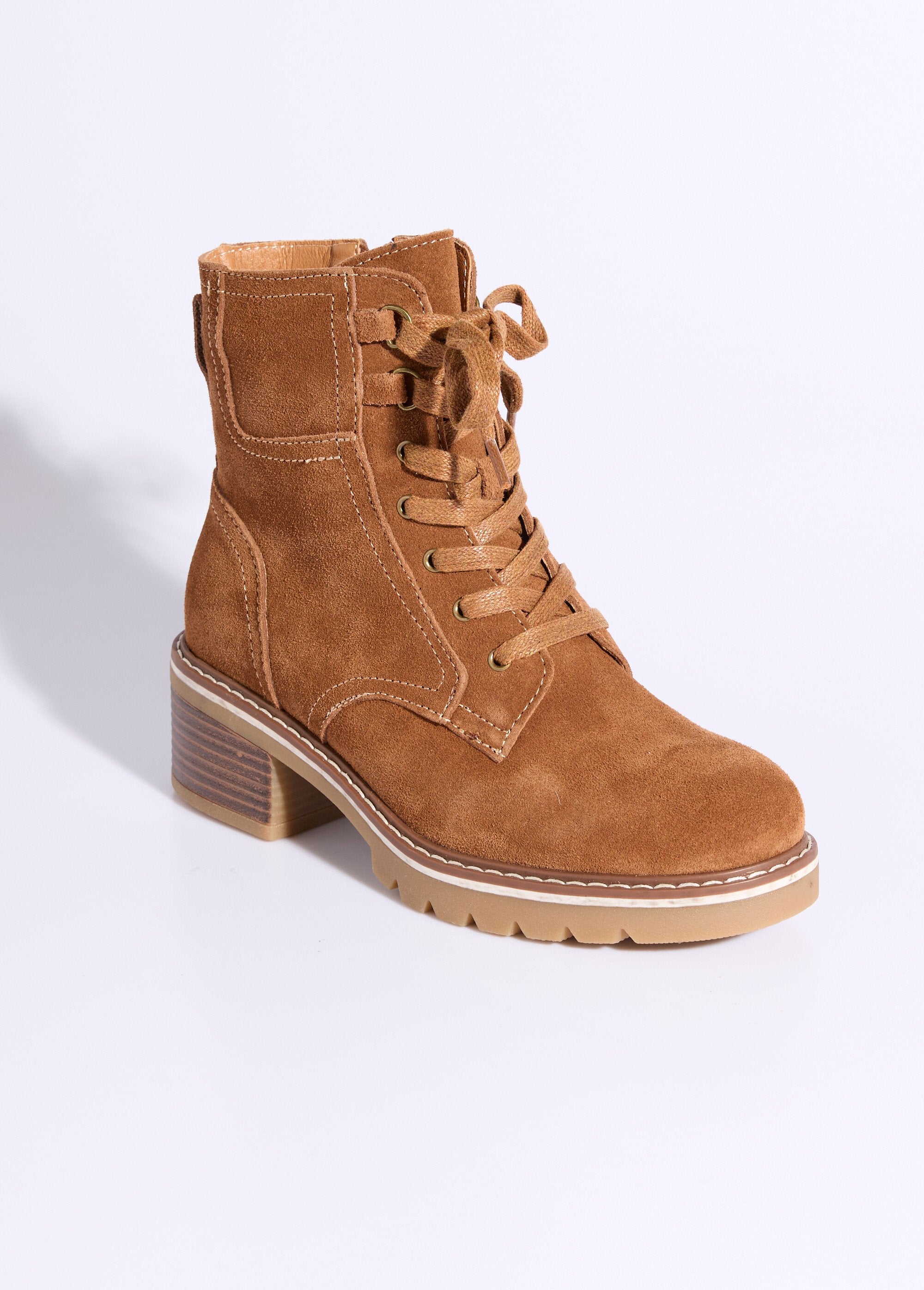 Notched_leather_ankle_boots_with_wide_heel_camel_FA1_slim