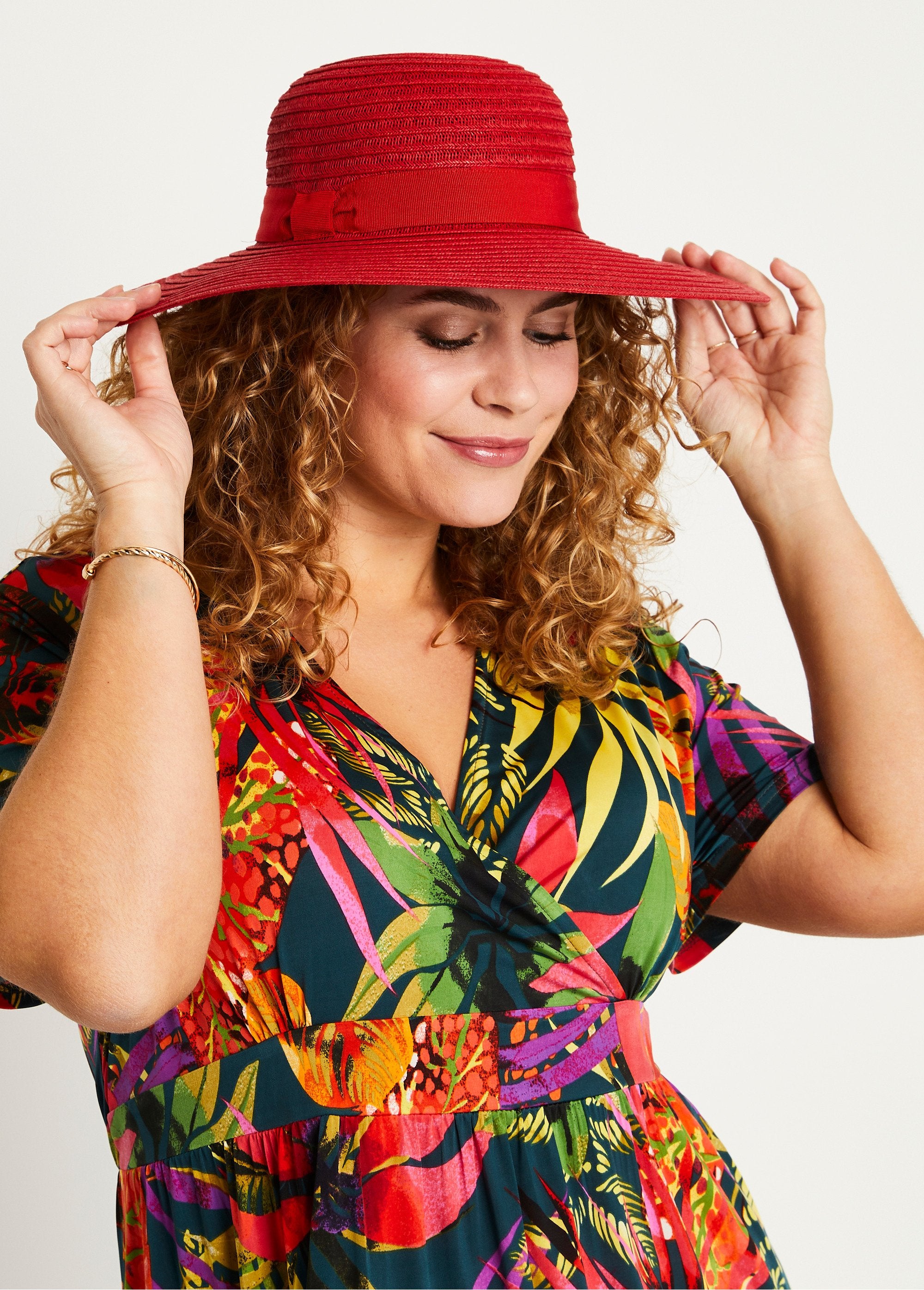 Red_braided_straw_floppy_hat_Red_FA1_slim