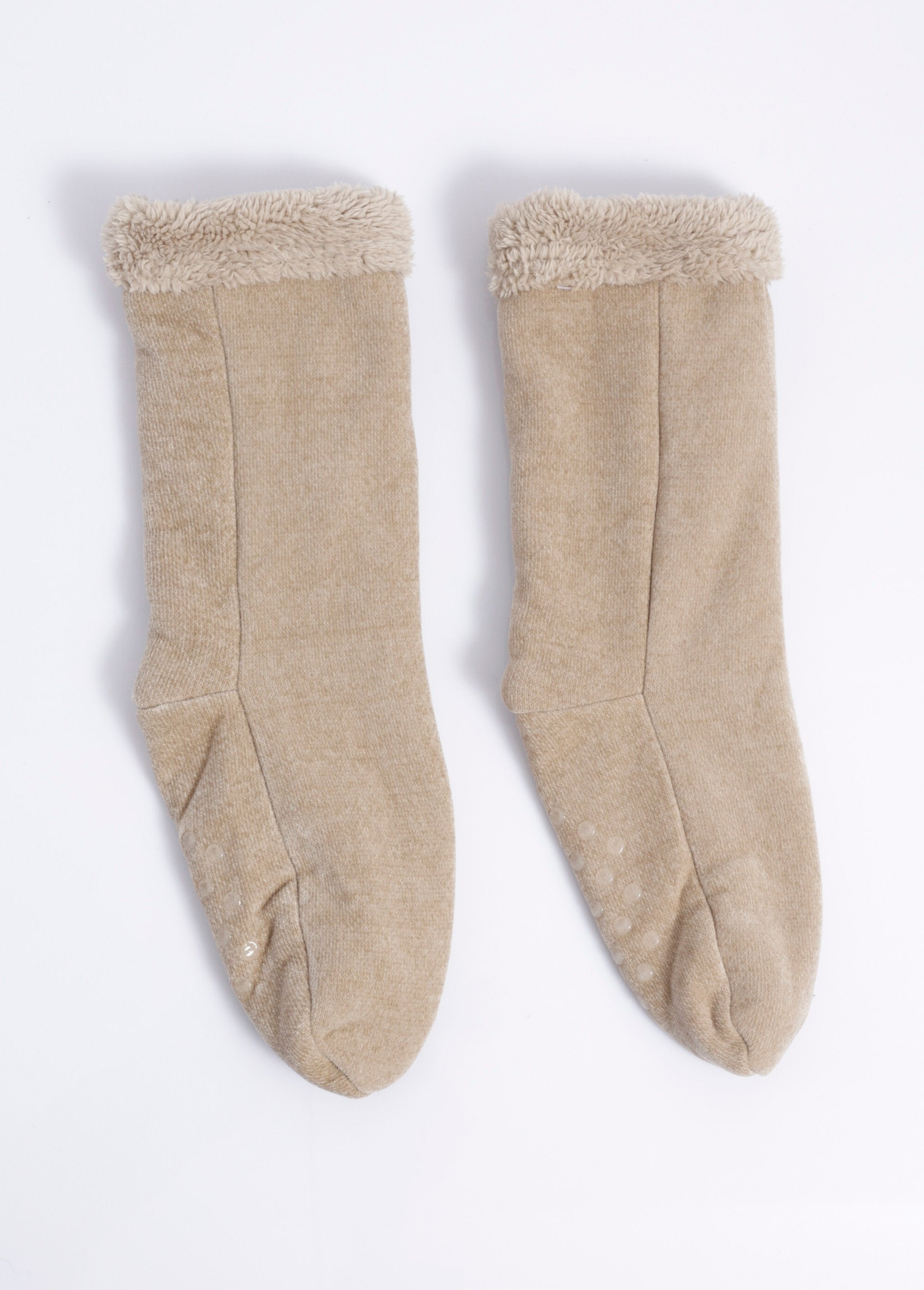 Warm_indoor_socks_with_textured_dots_Sand_FA1_slim
