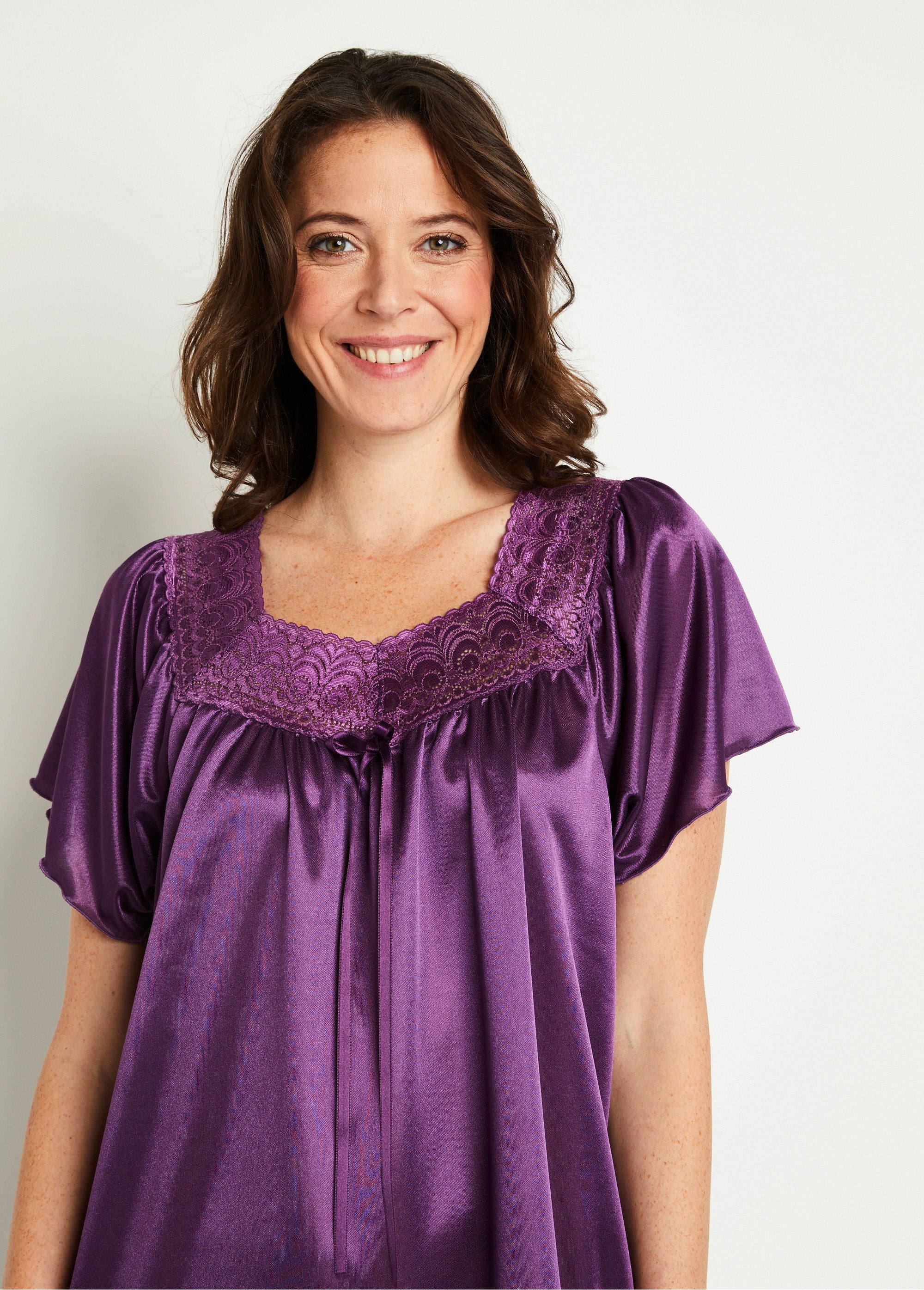 Long_satin_anti-static_lace_nightgown_Plum_DE1_slim