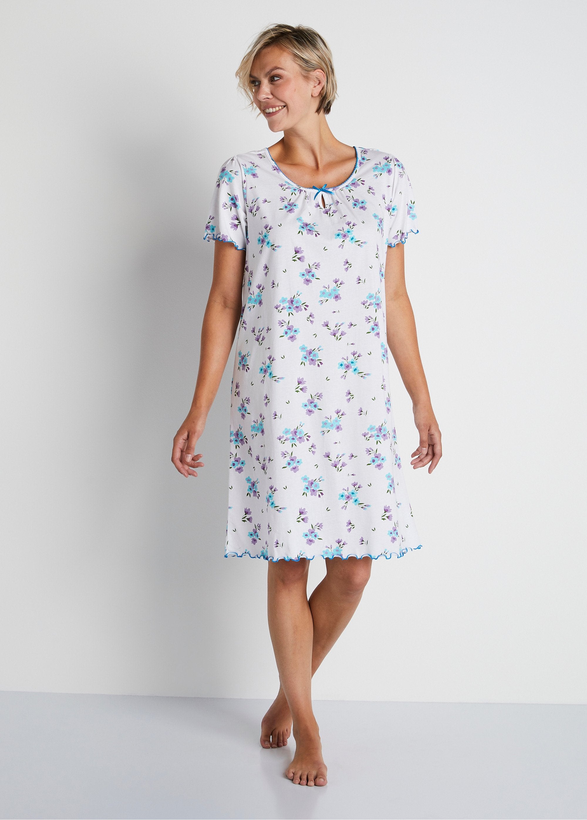 Short-sleeved_cotton_nightgown_Turquoise_and_parma_FA1_slim