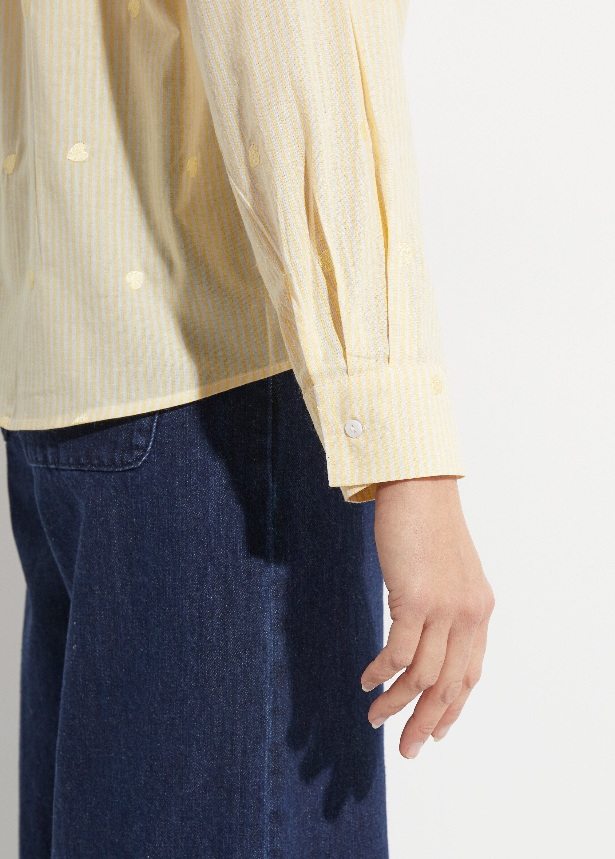 Striped_blouse_with_heart_embroidery_YELLOW_DE2_slim