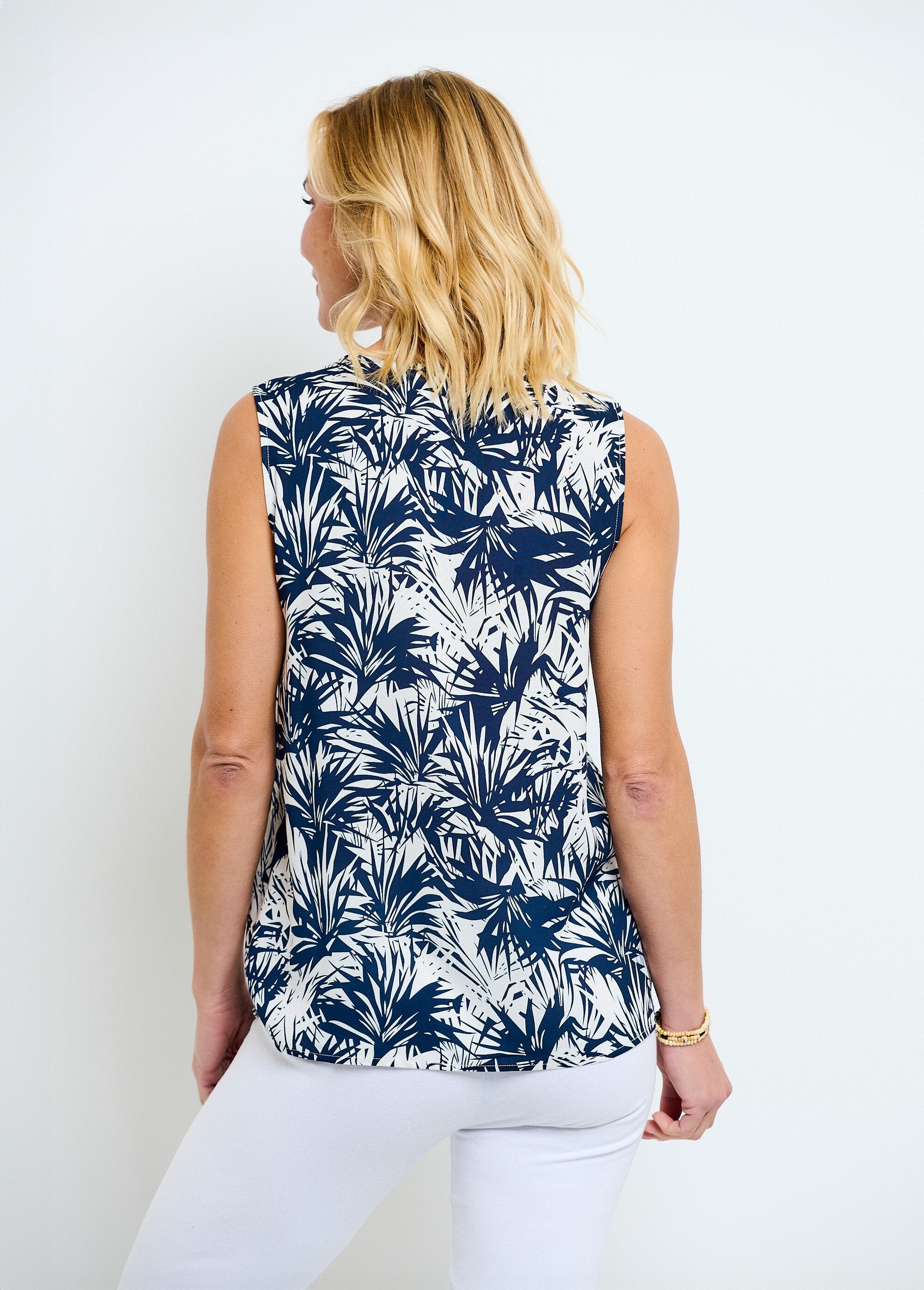 Long_round_neck_tank_top,_plain_or_printed_Navy_and_white_DO1_slim