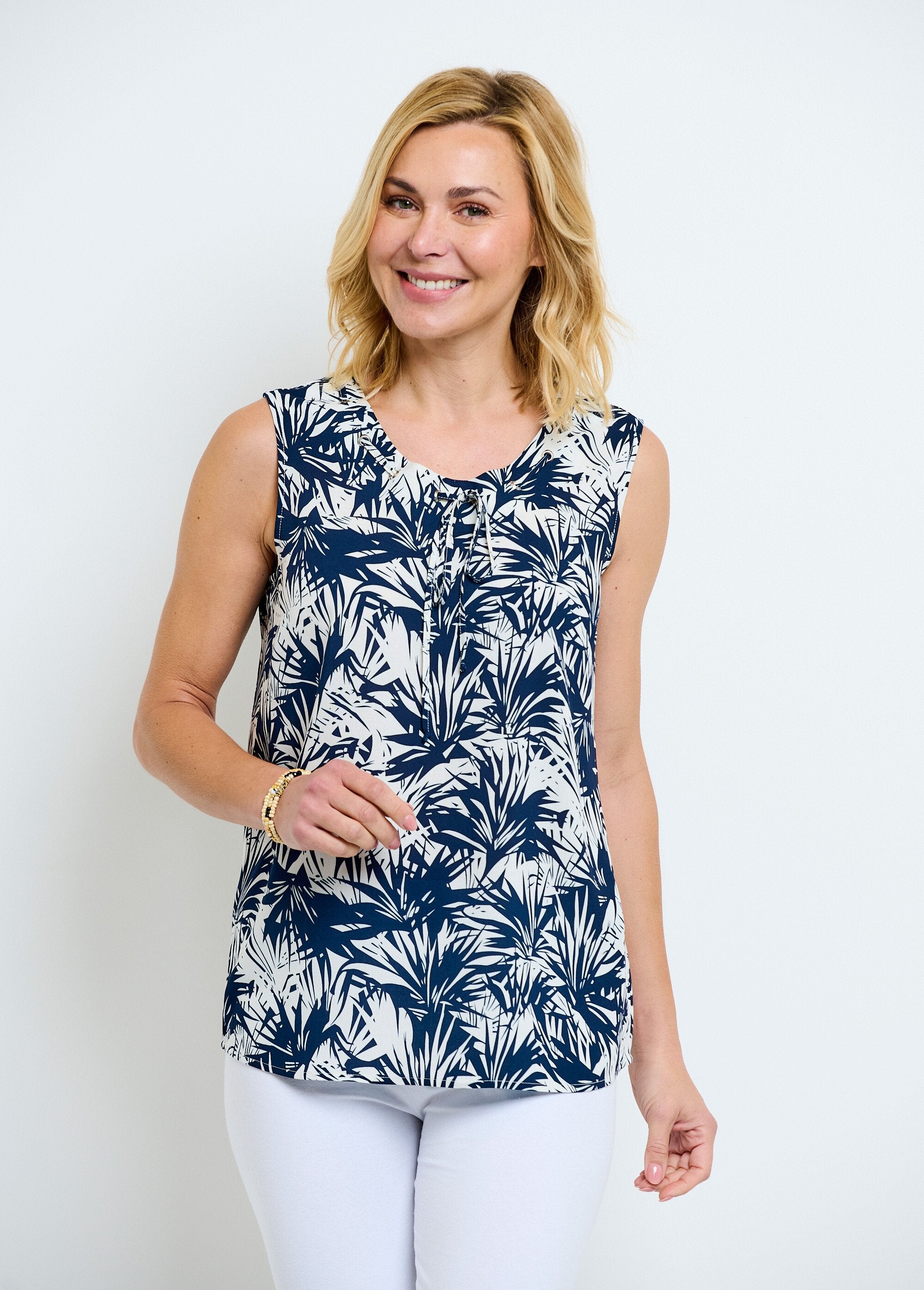 Long_round_neck_tank_top,_plain_or_printed_Navy_and_white_FA1_slim