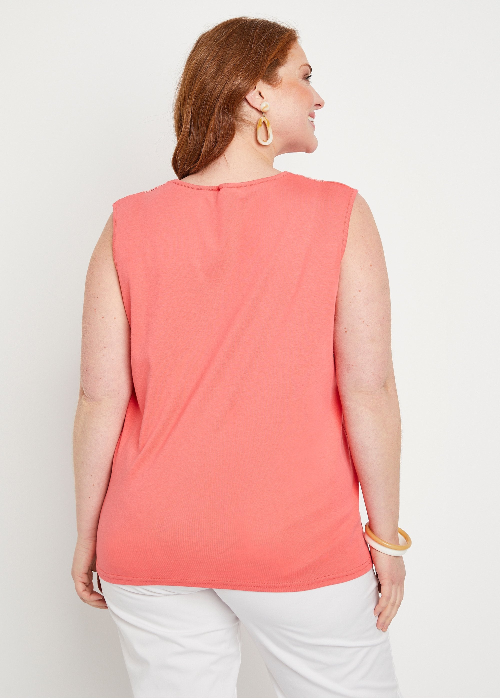 Plain_cotton_macramé_tank_top_Coral_DO1_curvy