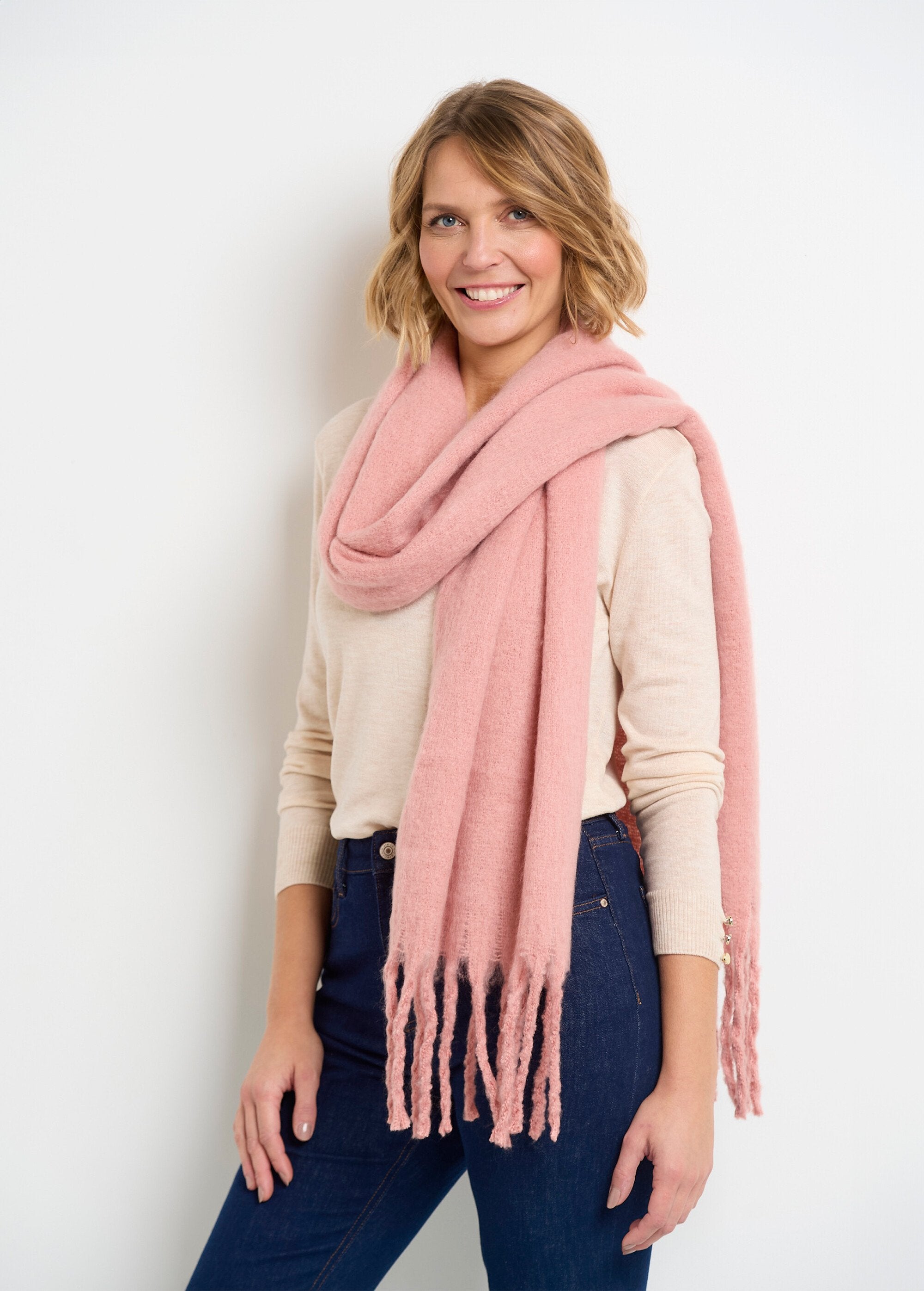 Thick_warm_plain_fluffy_scarf_Old_pink_FA1_slim