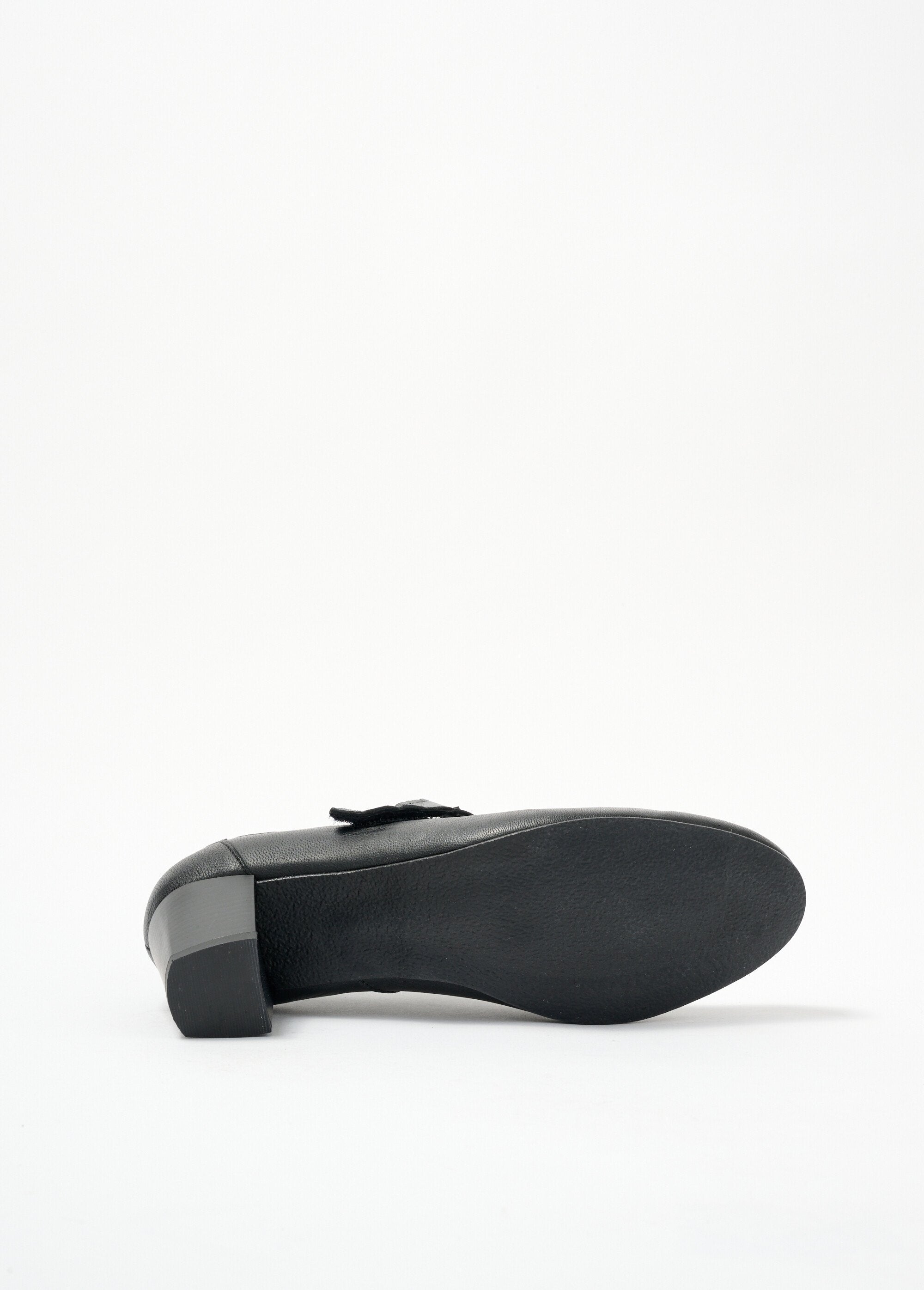 Heeled_slingbacks_with_velcro_fastening_in_leather_Black_UN1_slim