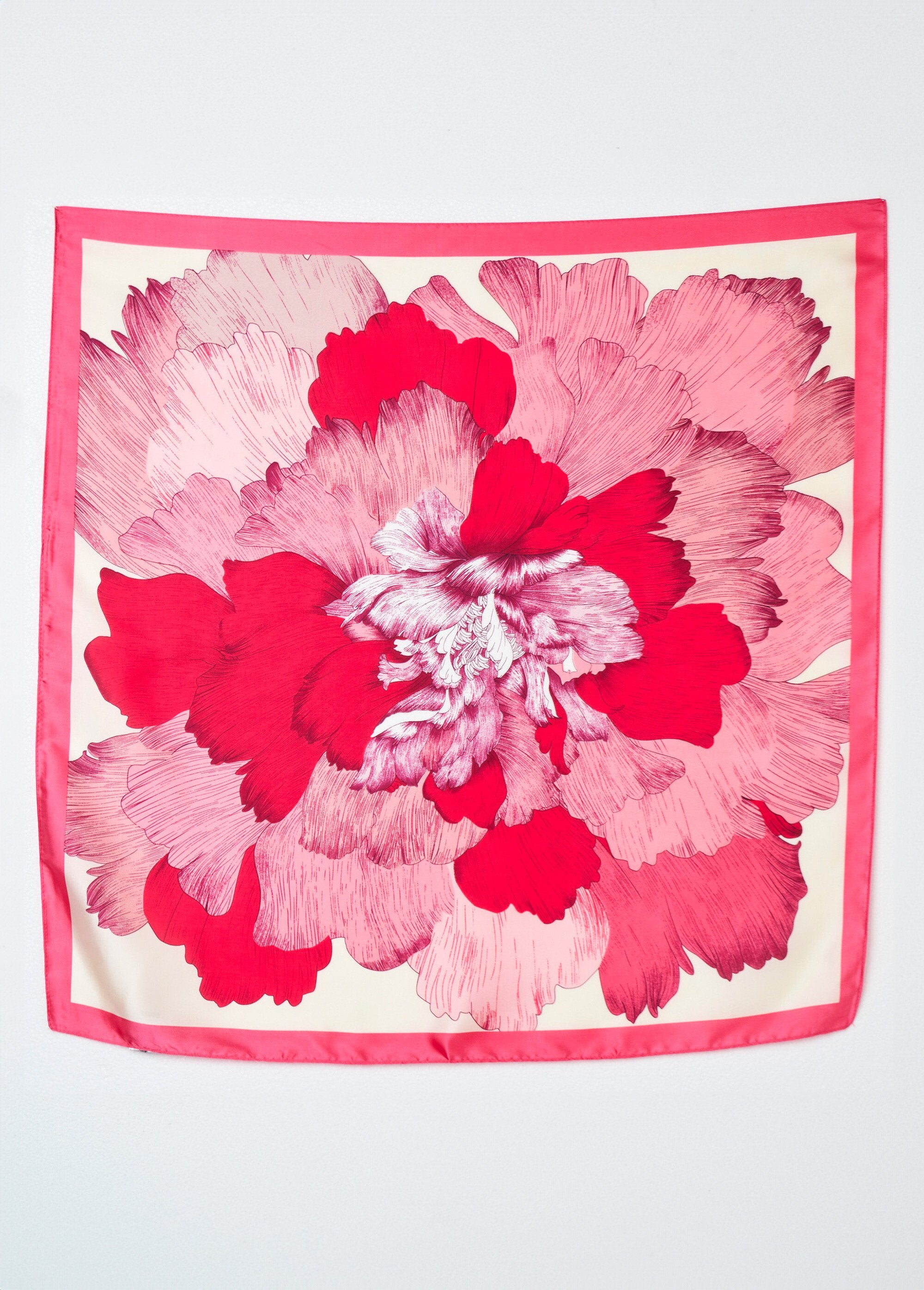 Large_flower_printed_satin_scarf_Fuchsia_DE1_slim