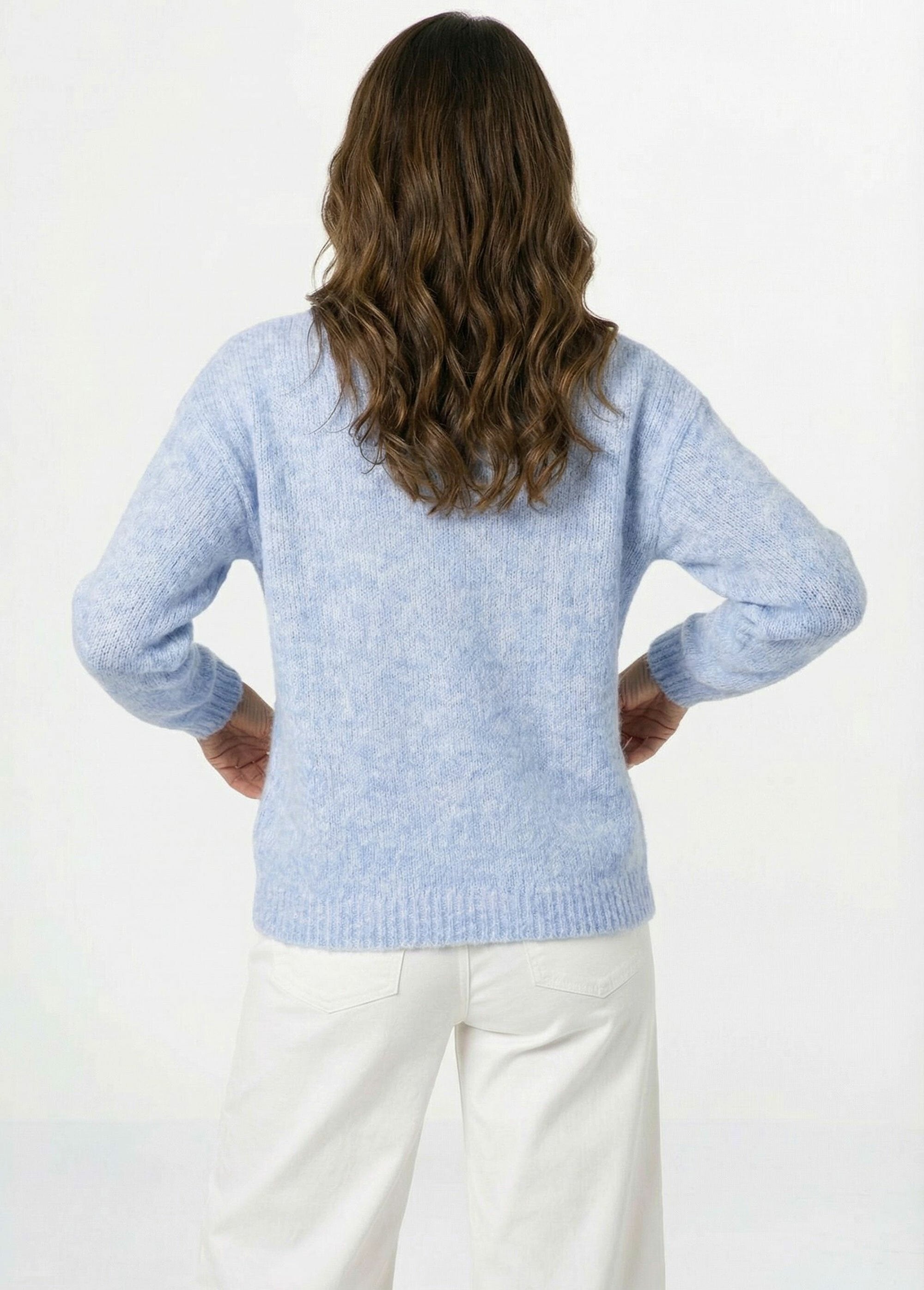 Round_neck_knitted_cardigan_with_wool_Blue_DO1_slim