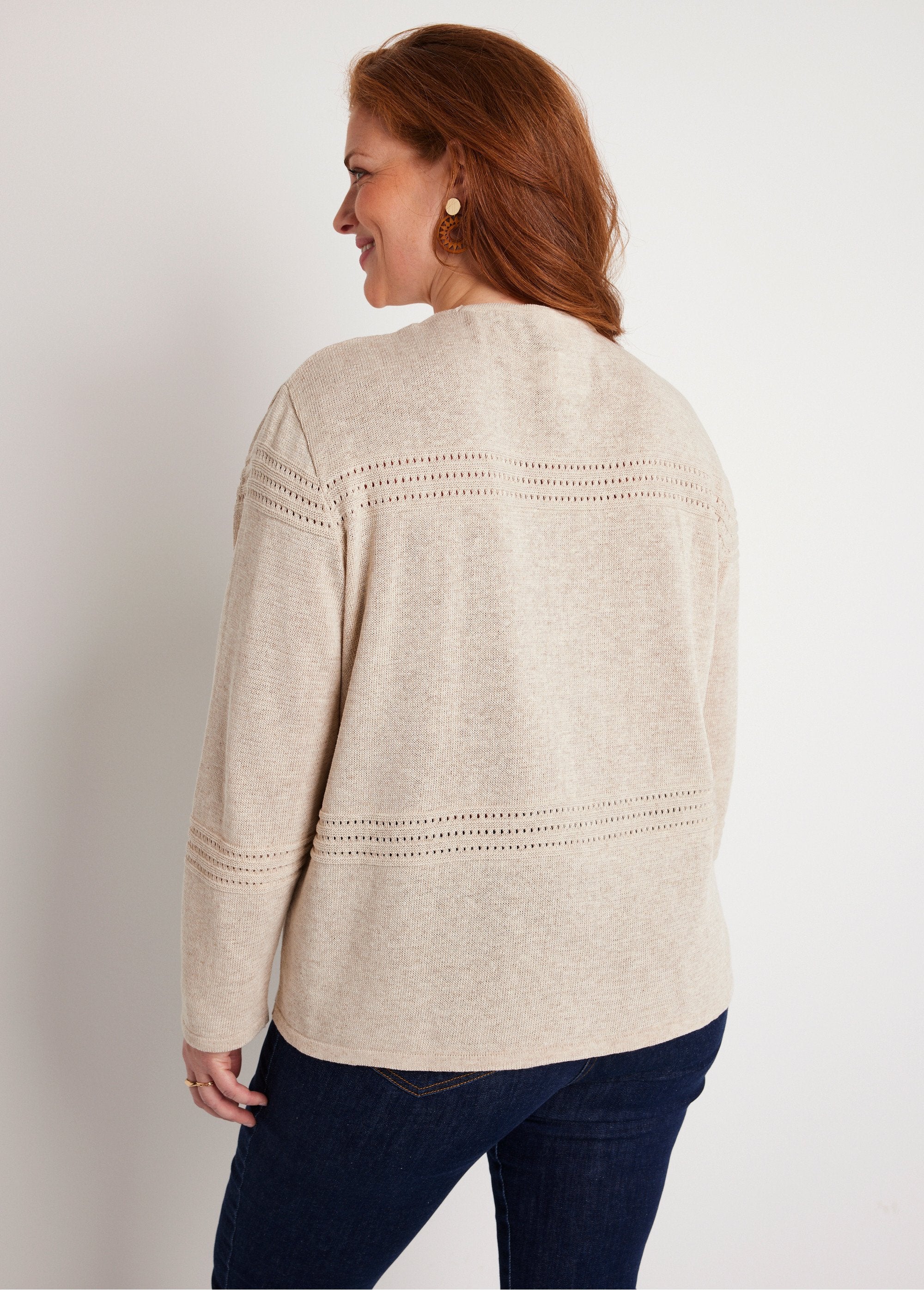 Short_edge-to-edge_cardigan_with_long_sleeves_String_DO1_curvy