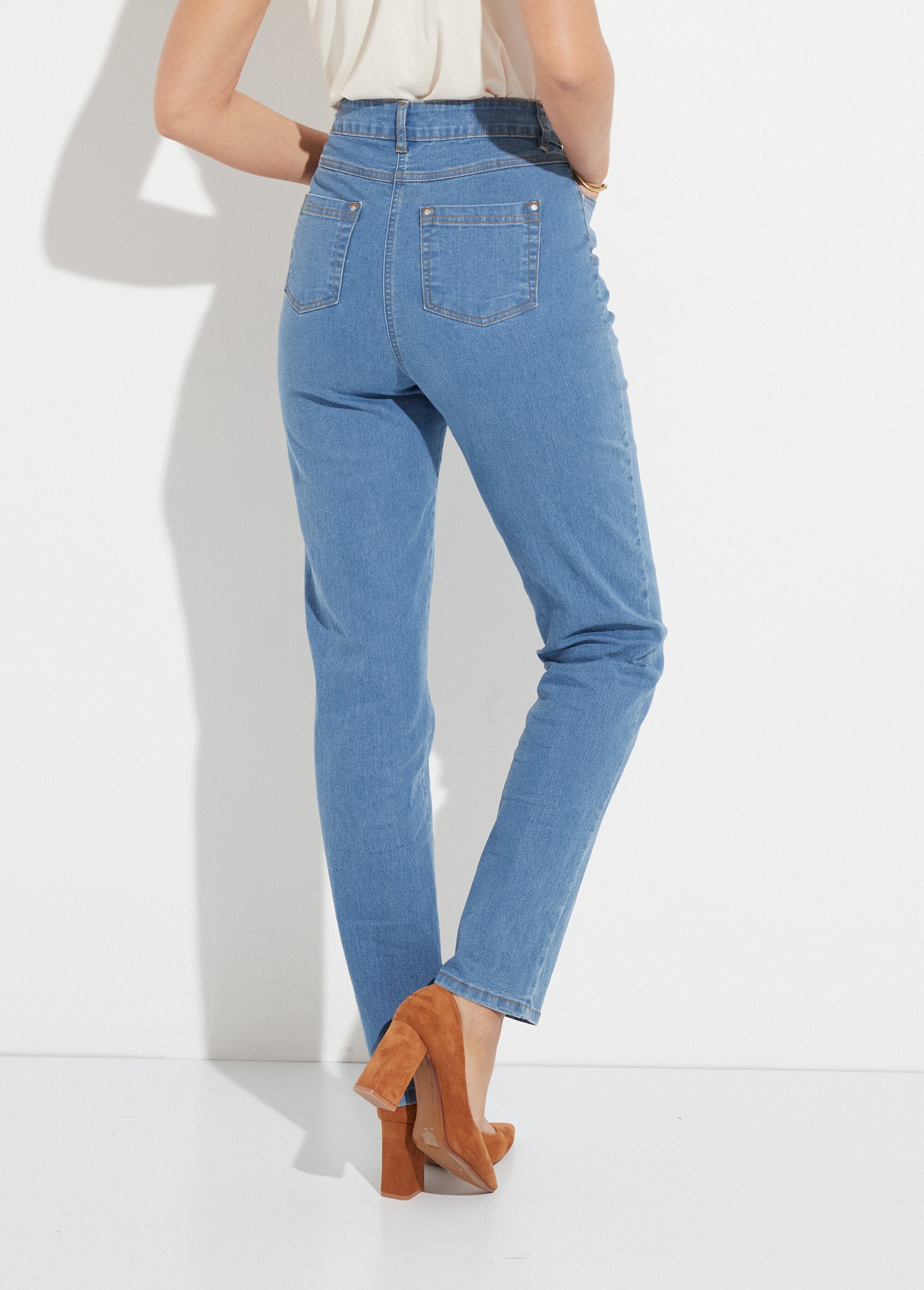 5-pocket_jeans_with_stretch_cotton_stretch_belt_Bleach_DO1_slim