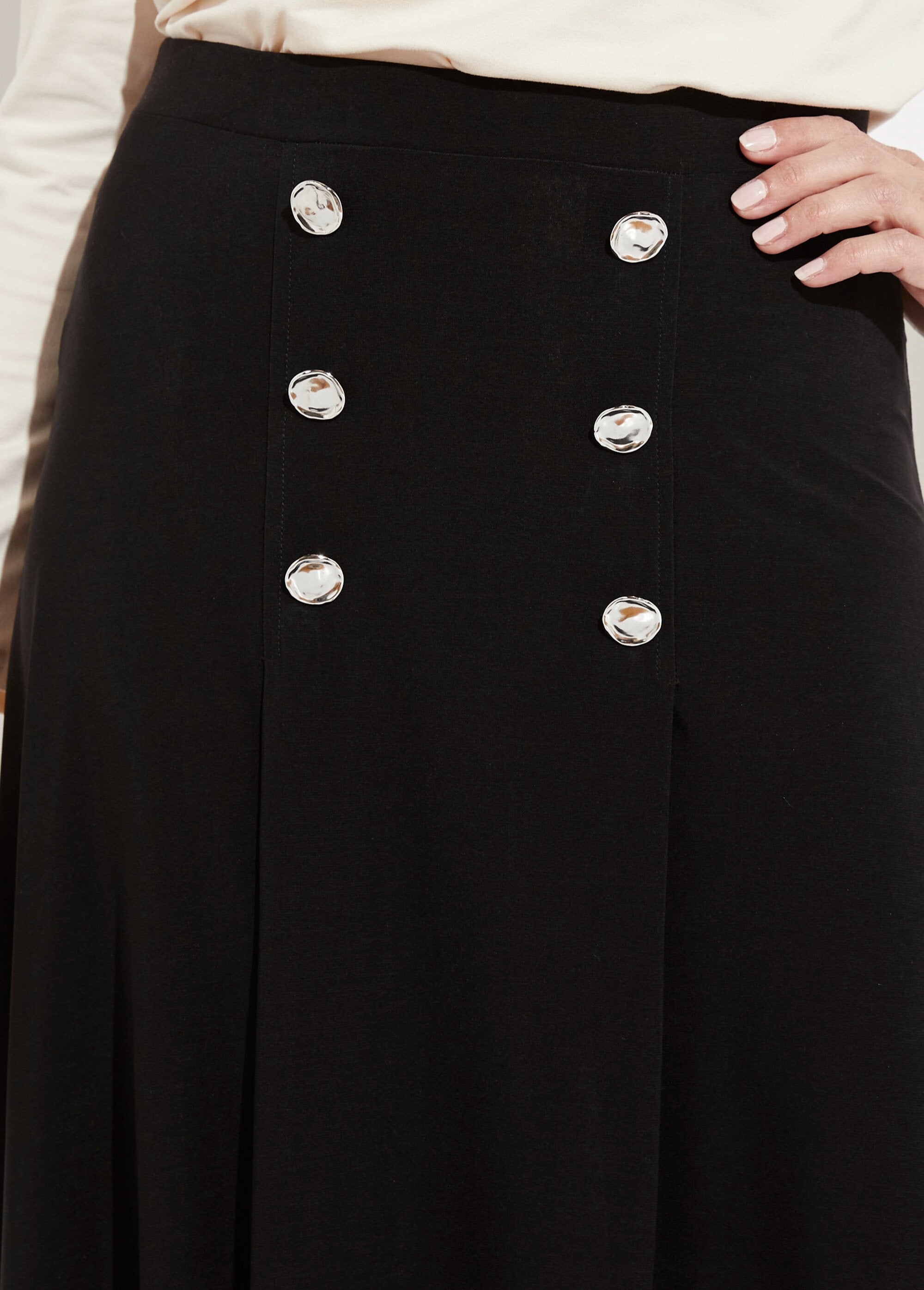 Mid-length_plain_knit_flared_skirt_with_bridge_Black_DE1_slim