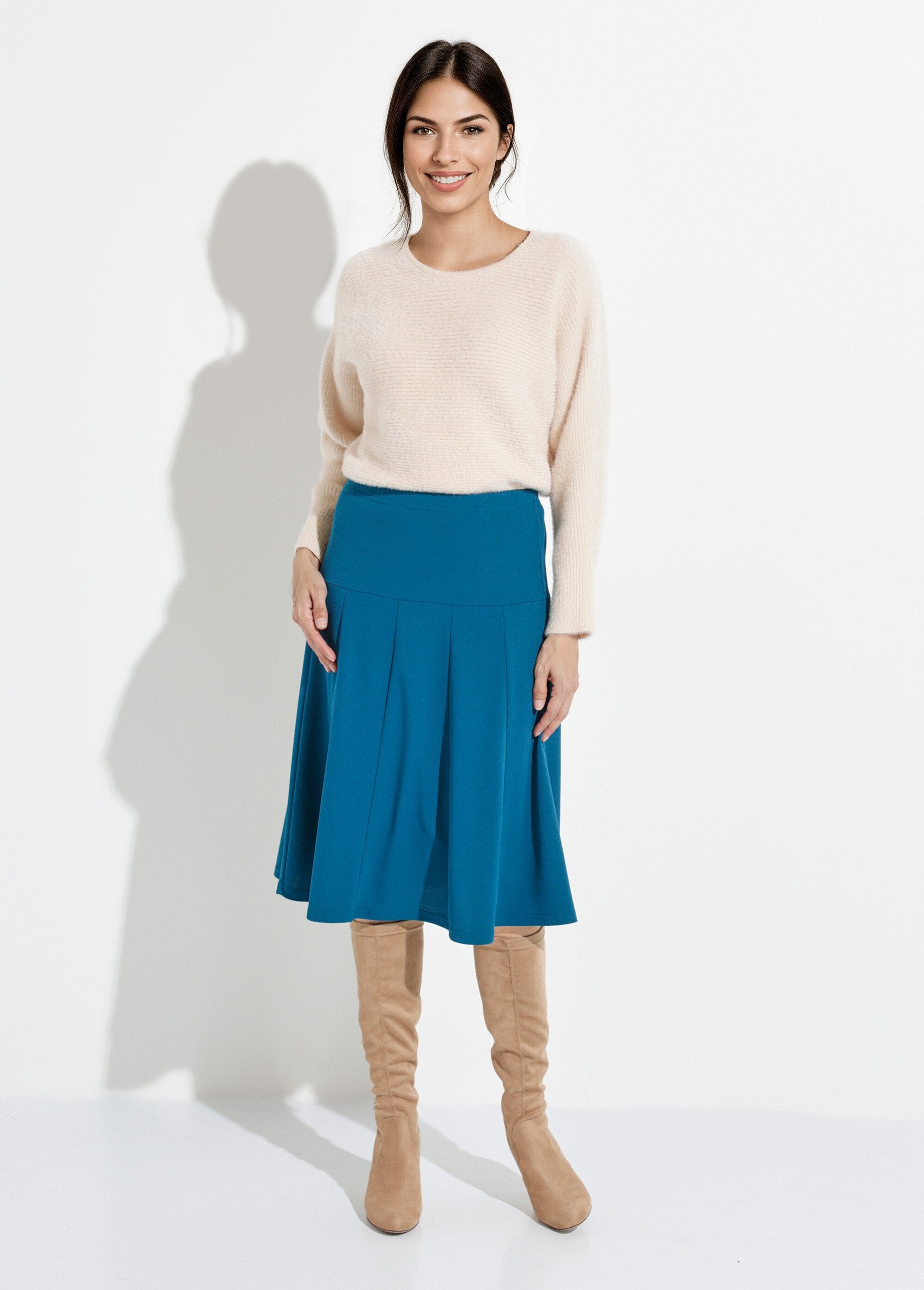 Plain_mid-length_flared_skirt_with_elasticated_waistband_Canard_SF1_slim