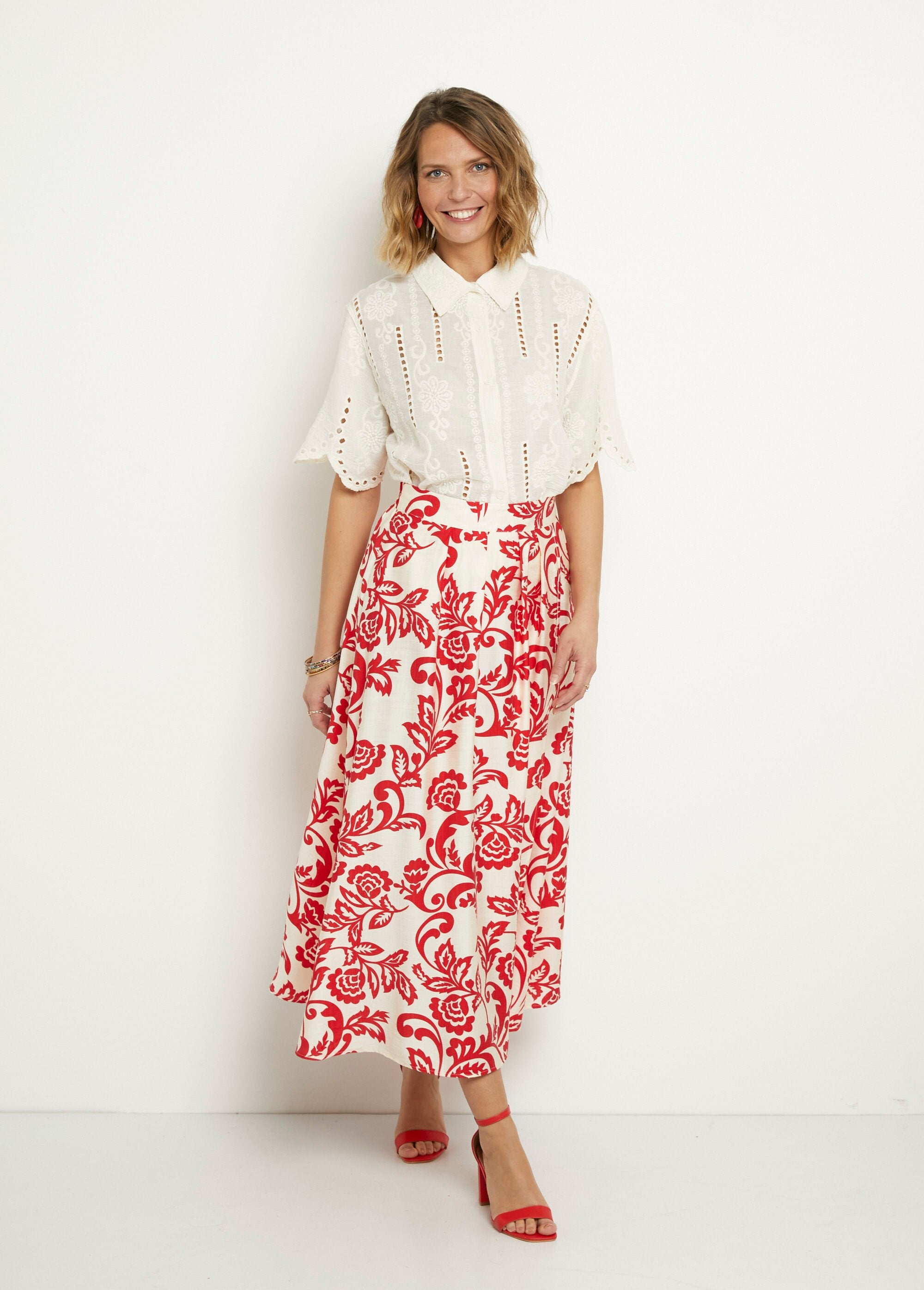Long_flared_skirt_with_foliage_print_Red_and_ecru_SF1_slim