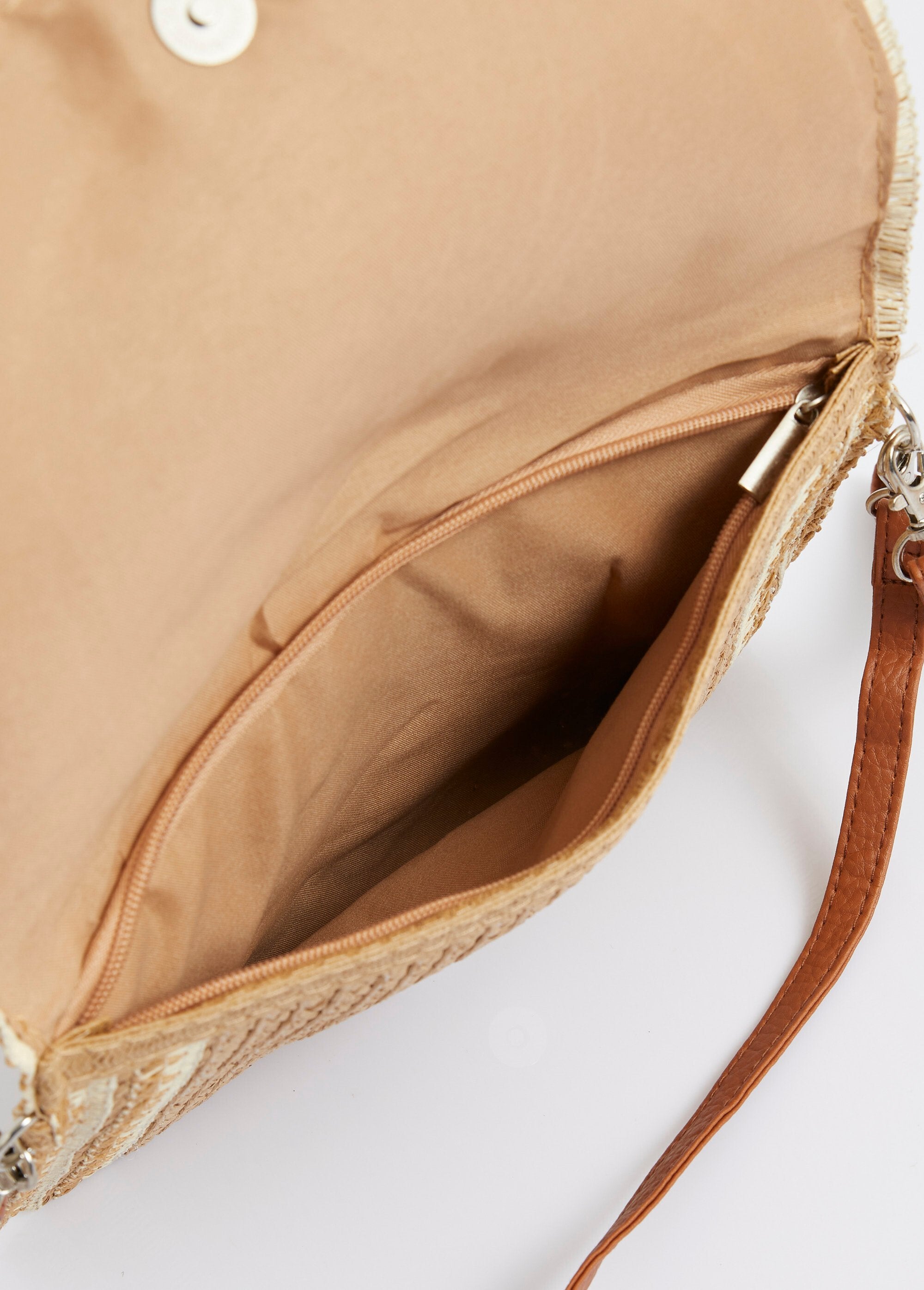 Half-moon_pouch_made_of_braided_paper_Mole_DE1_slim