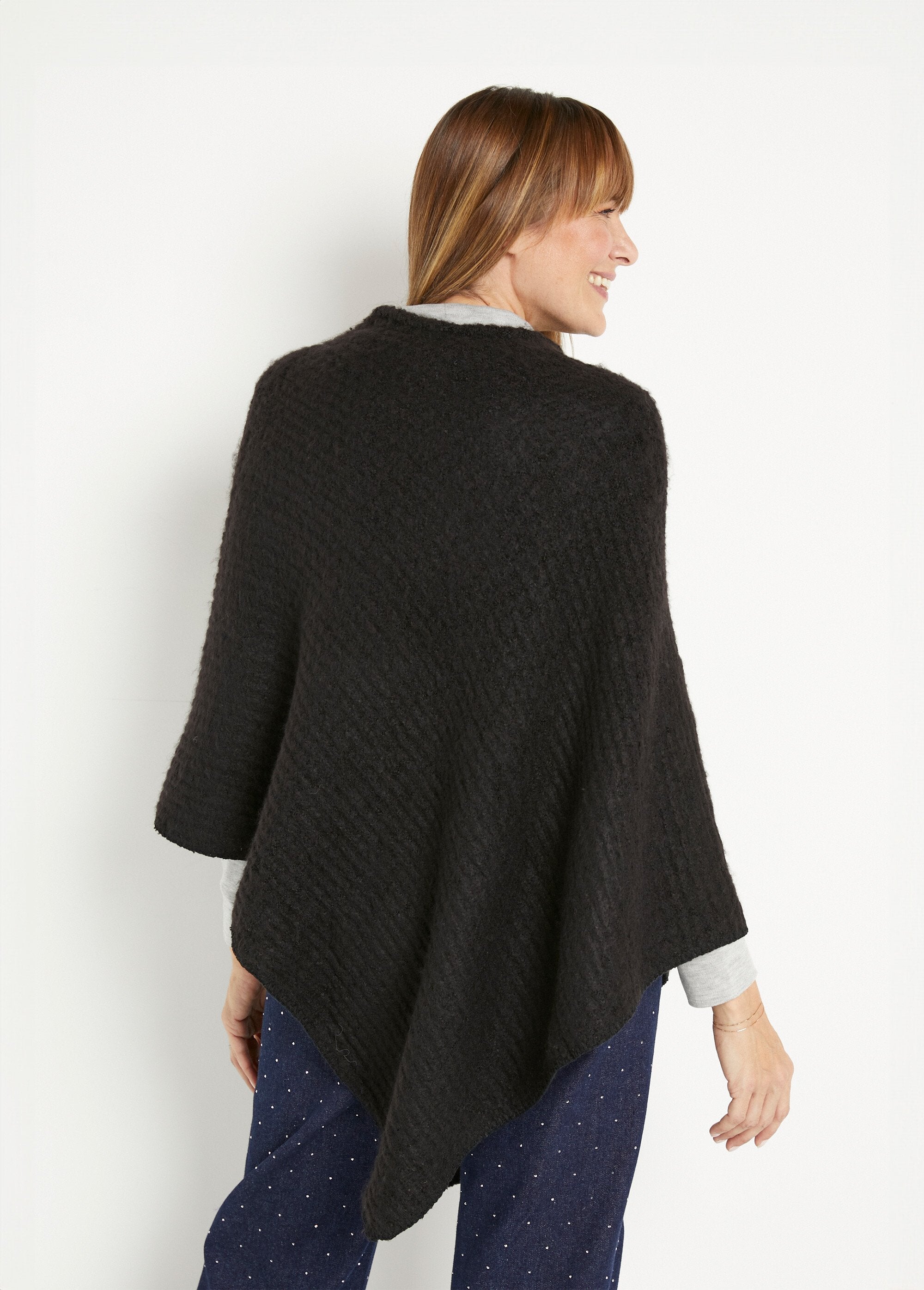 Warm_fluffy_knit_poncho_Black_DO1_slim