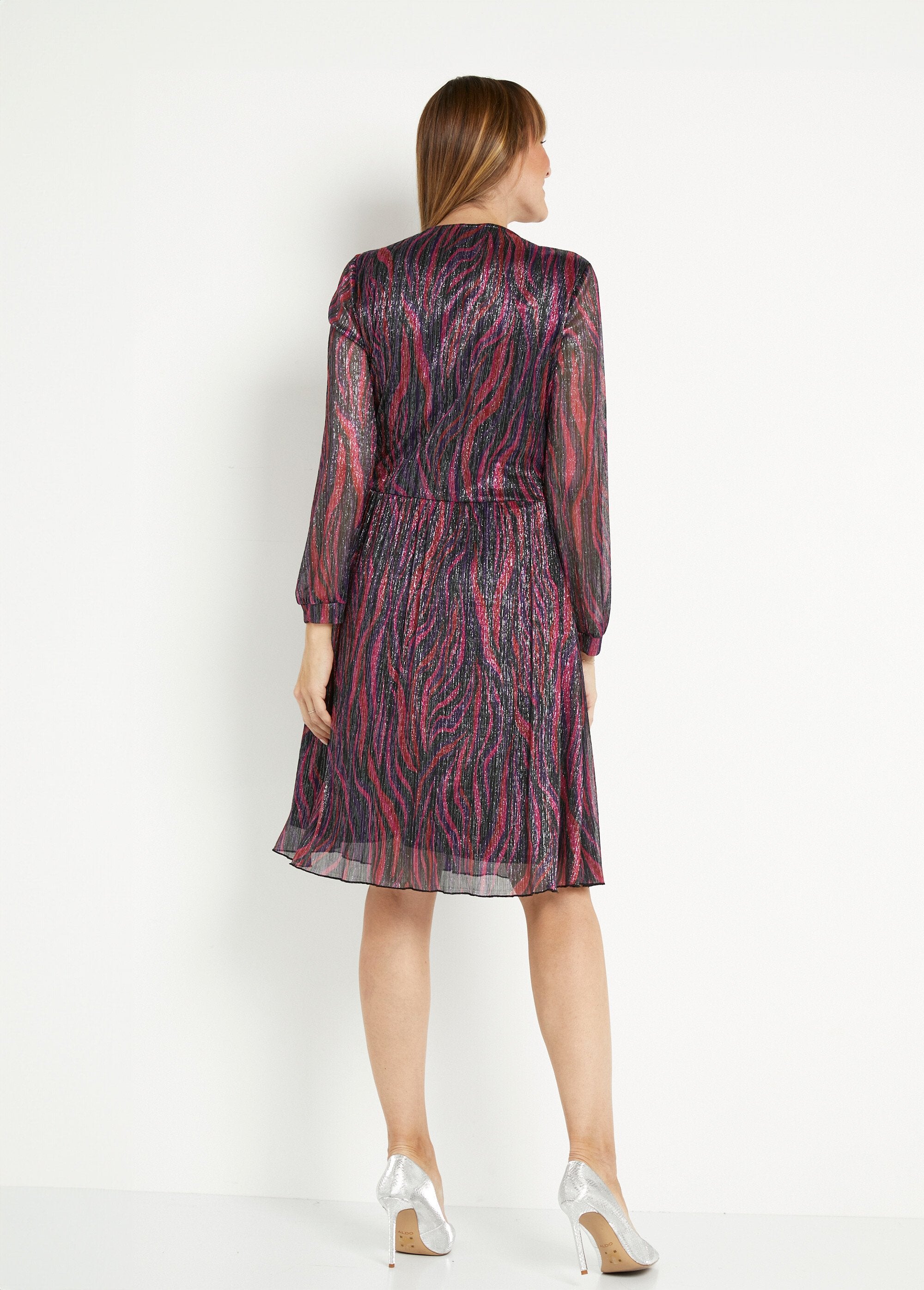 Short_pleated_mesh_printed_wrap_dress_Black_and_pink_DO1_slim