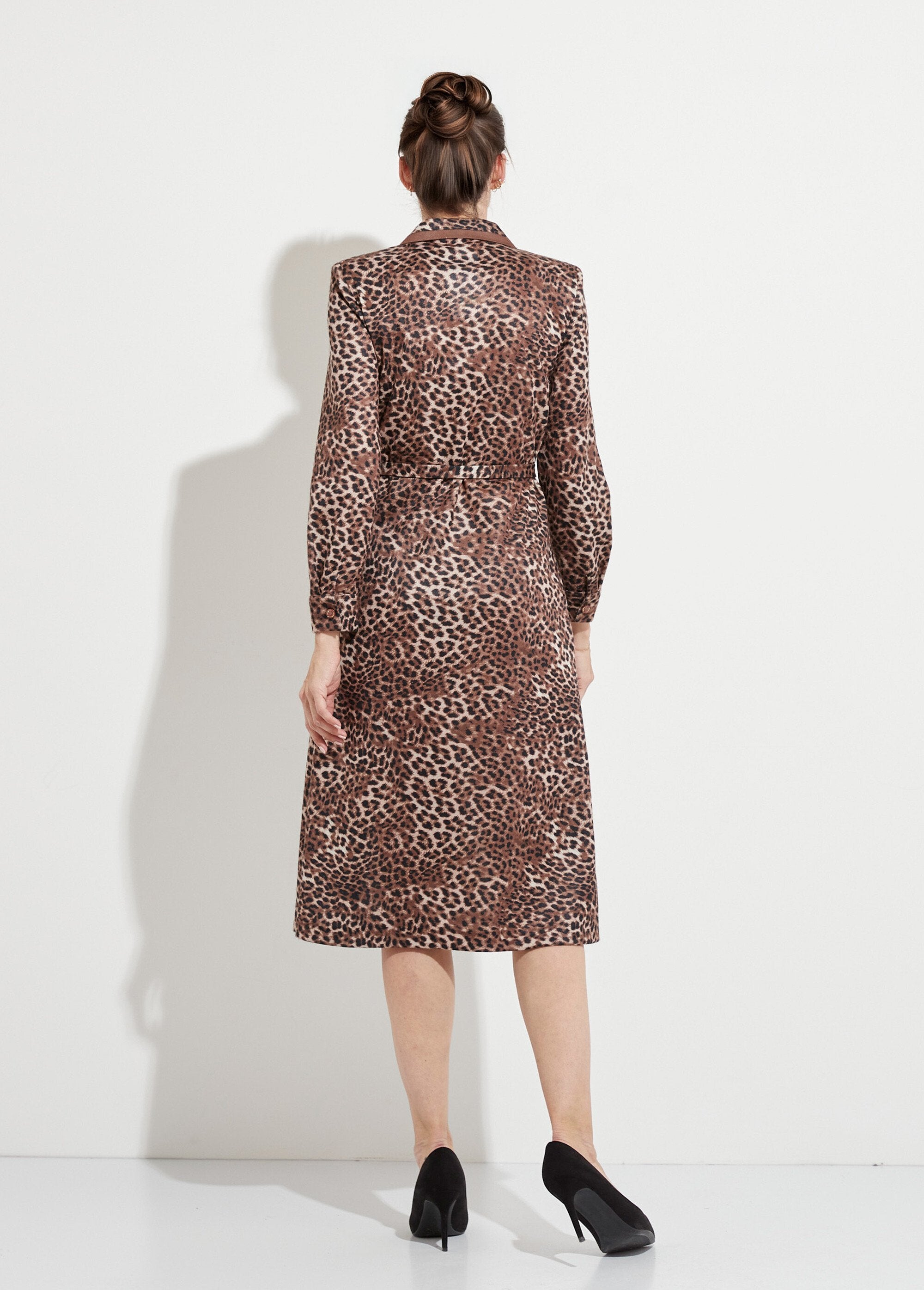 Leopard_print_mid-length_dress_with_tailoring_collar_Marron_DO1_slim