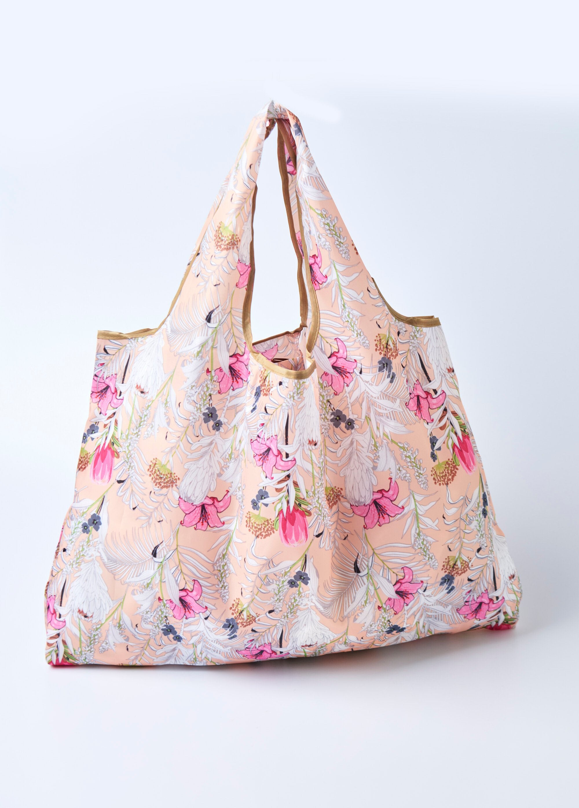 Durable_foldable_shopping_bag,_natural_Rose_print_flowers_DE1_slim