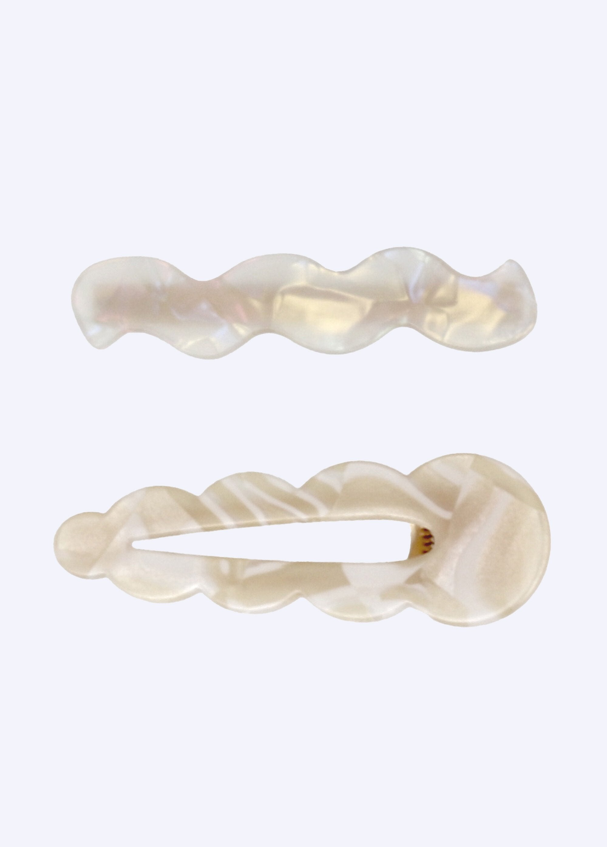 Set_of_2_hair_clips,_Mother-of-Pearl/Wave_White_FA1_slim