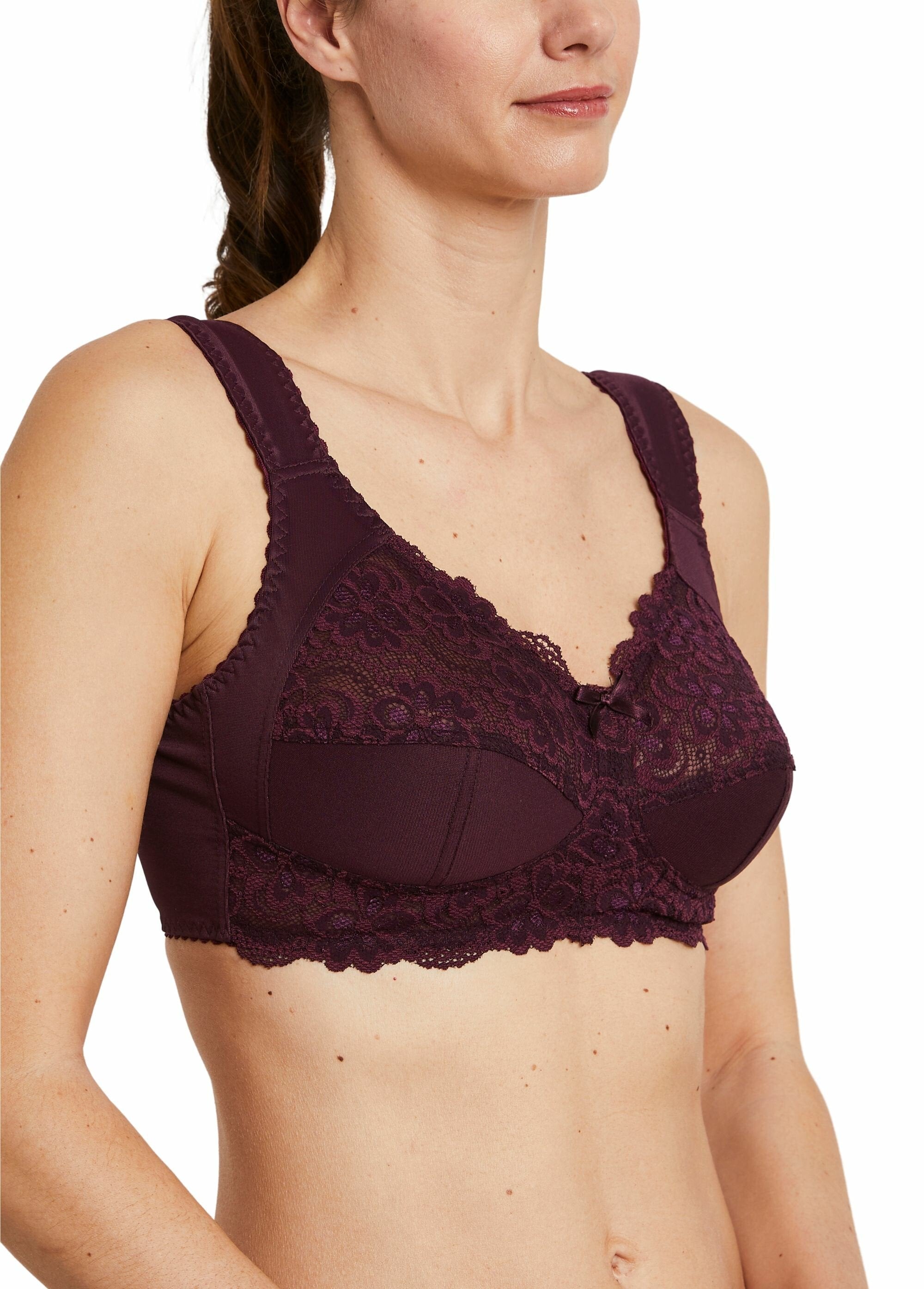 Underwired_lace_bra_Plum_FA2_slim