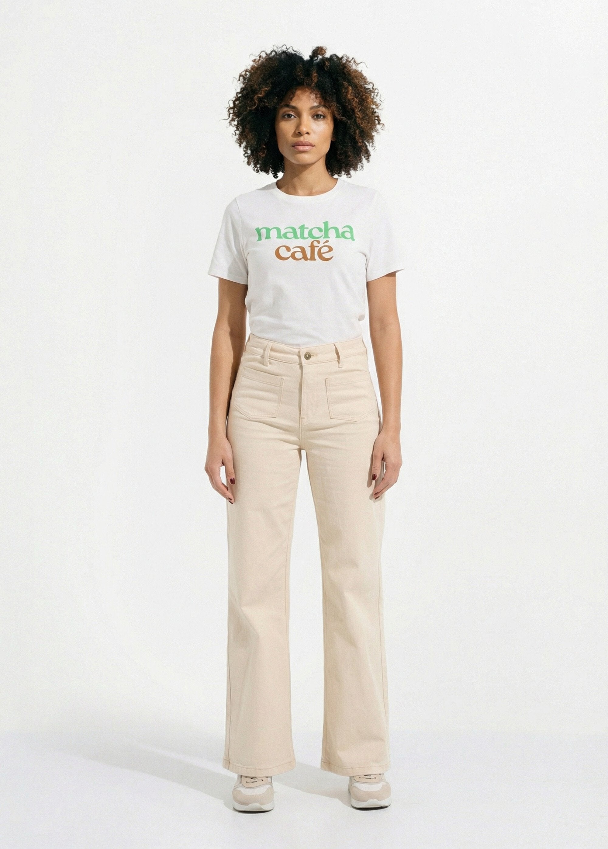 Round_neck_T-shirt_with_Matcha_lettering_White_SF1_slim