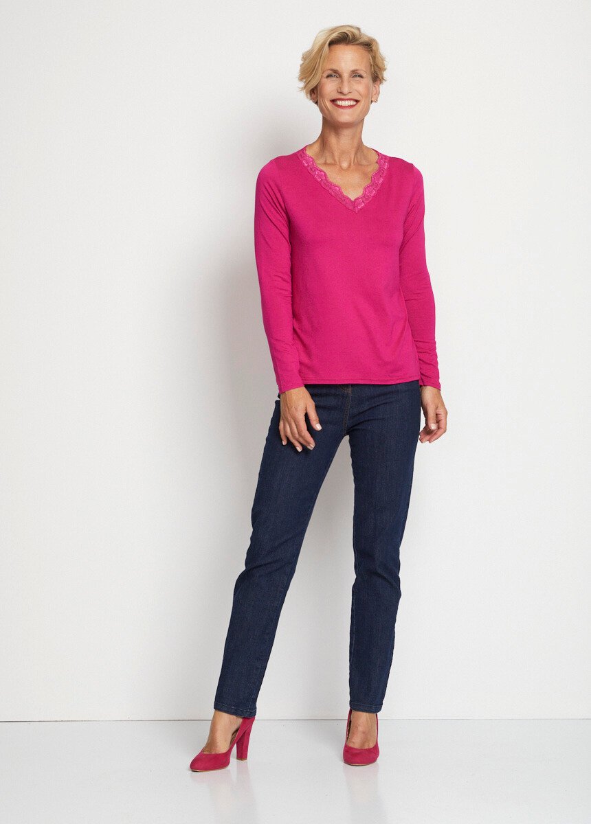 Short_lace_V-neck_long-sleeved_t-shirt_Fuchsia_SF1_slim