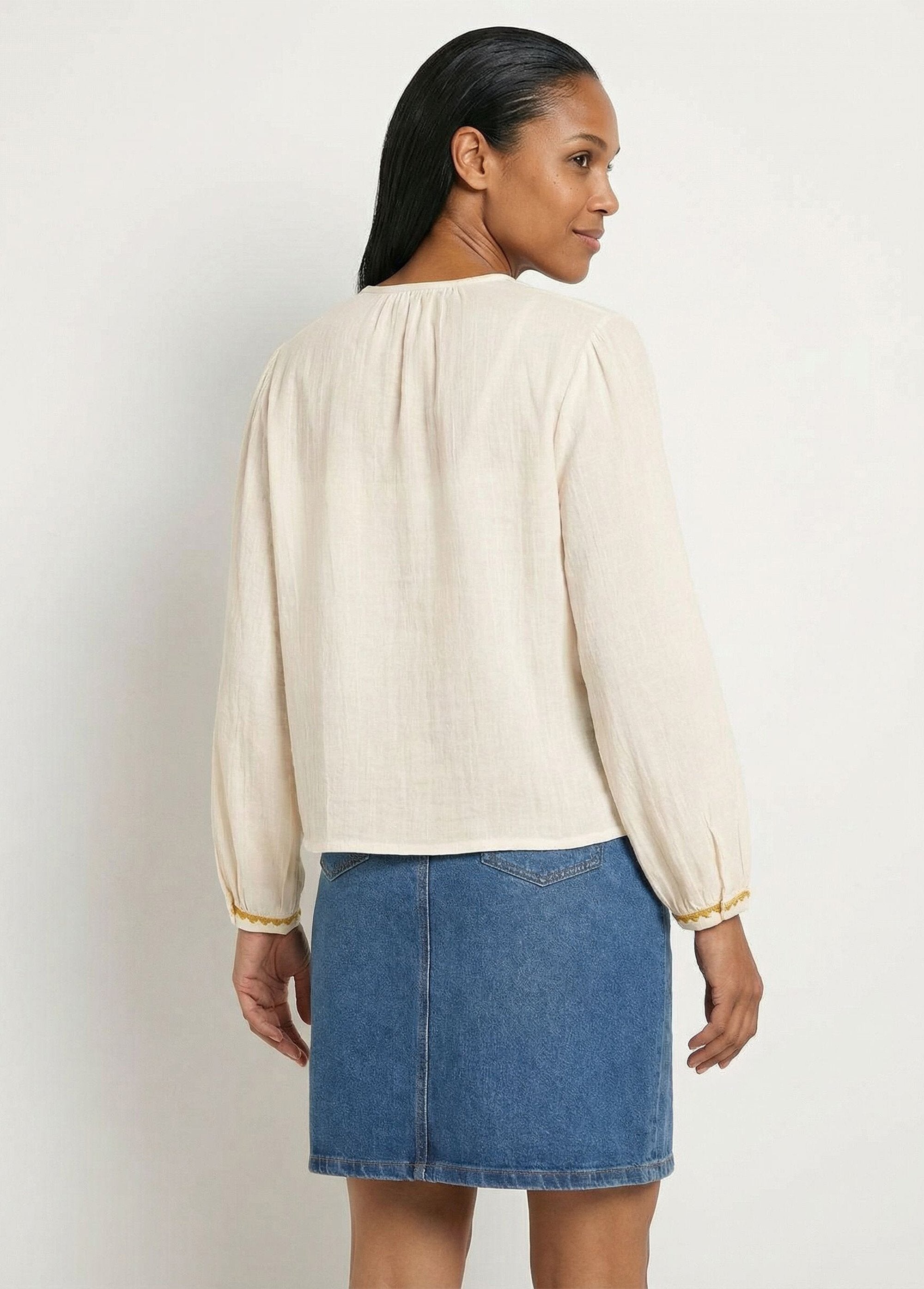 Loose_buttoned_cotton_gauze_embroidered_tunic_White_DO1_slim