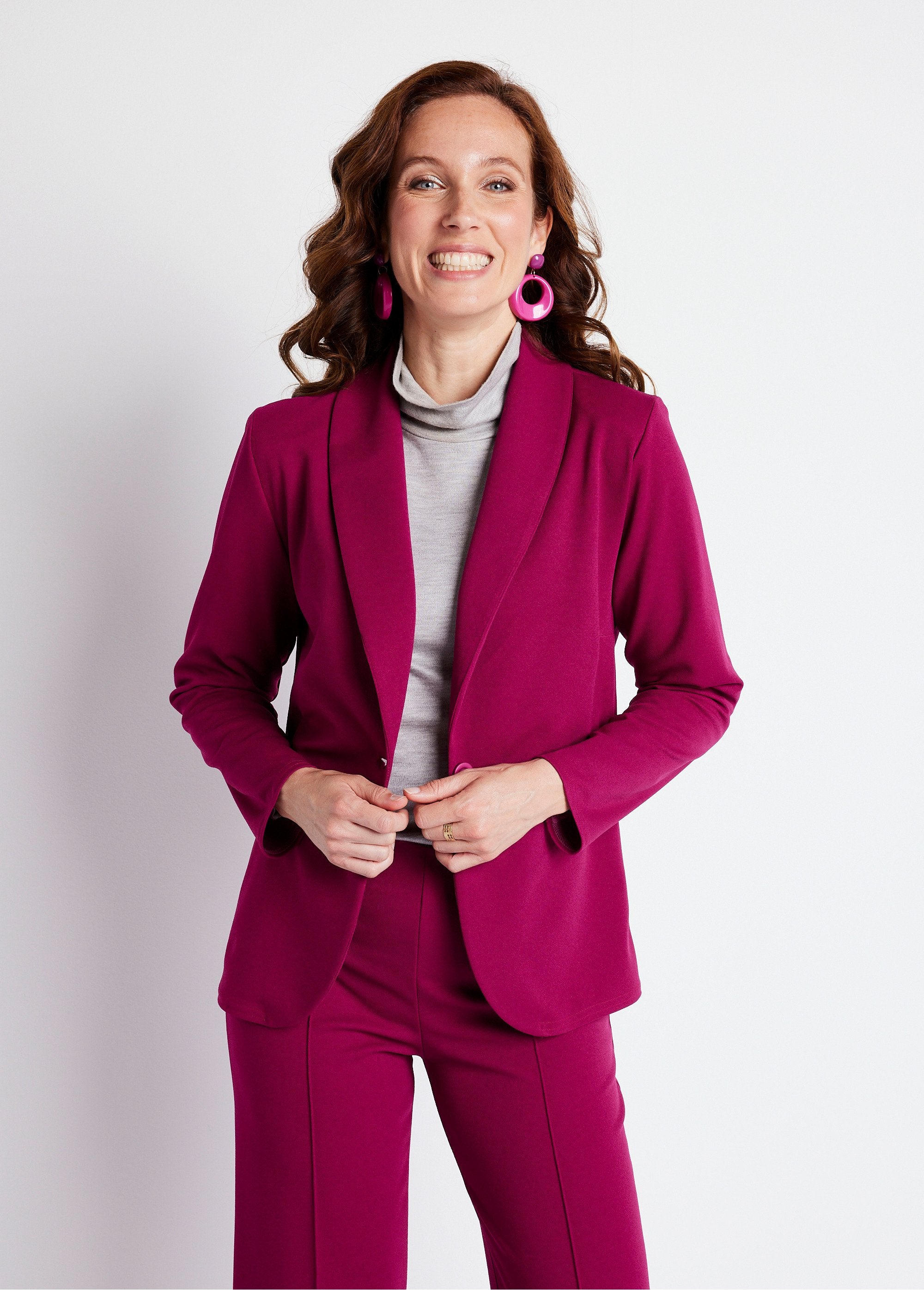 Fluid_knit_shawl_collar_jacket_Raspberry_FA2_slim