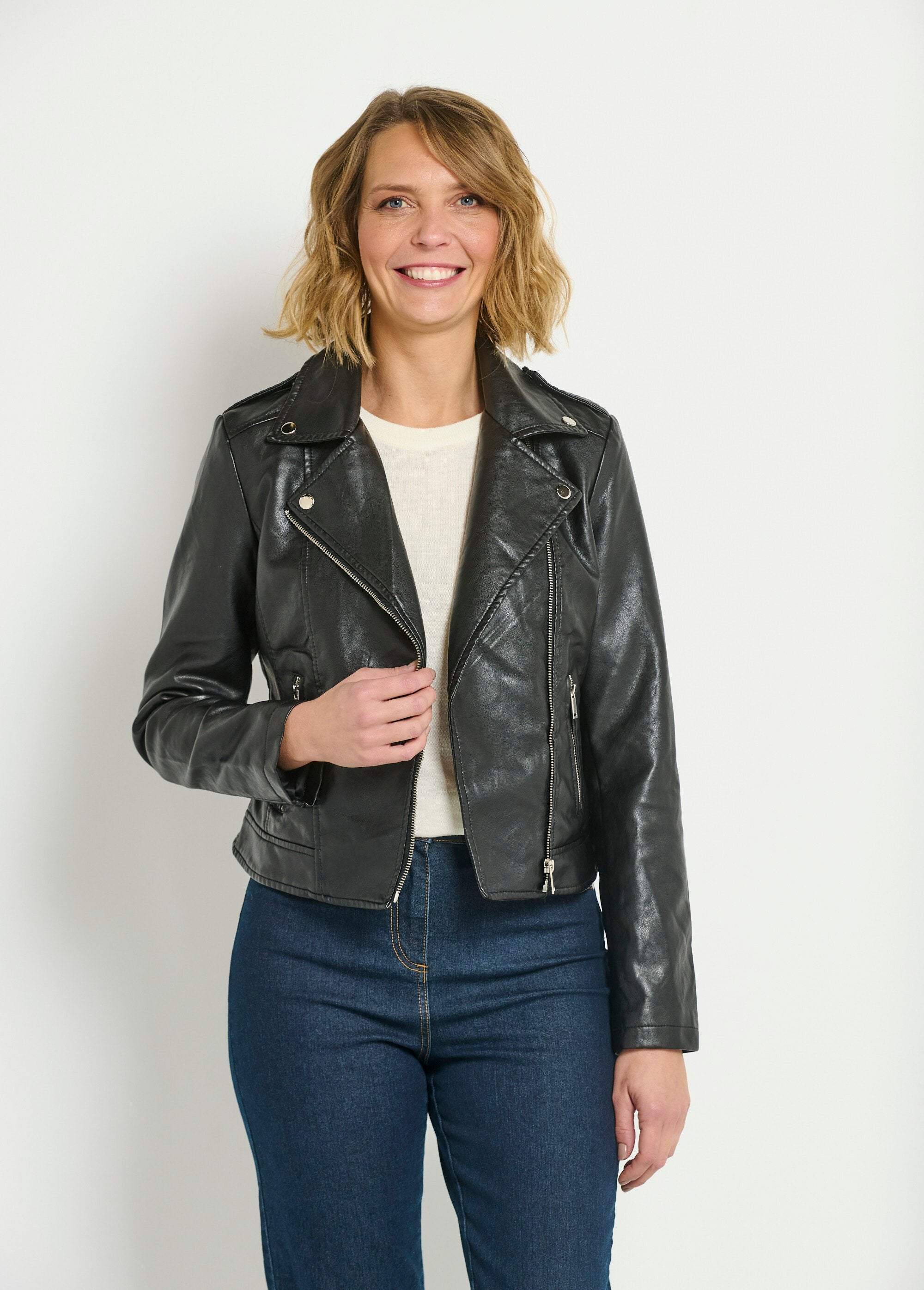 Veste_zippée_tendance_en_simili_cuir_Noir_FA1_slim